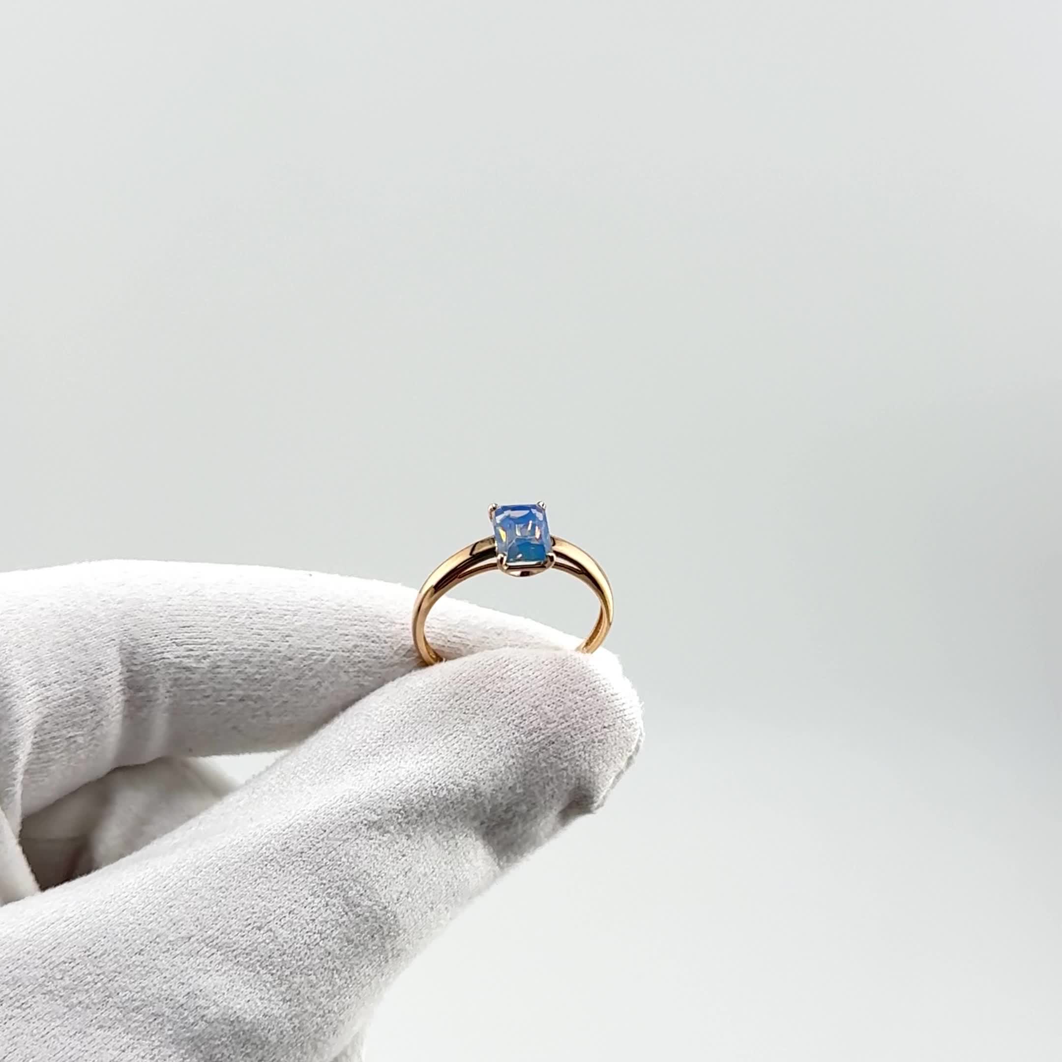 Кольцо с кварцем из золота 585 пробы арт. 11804635