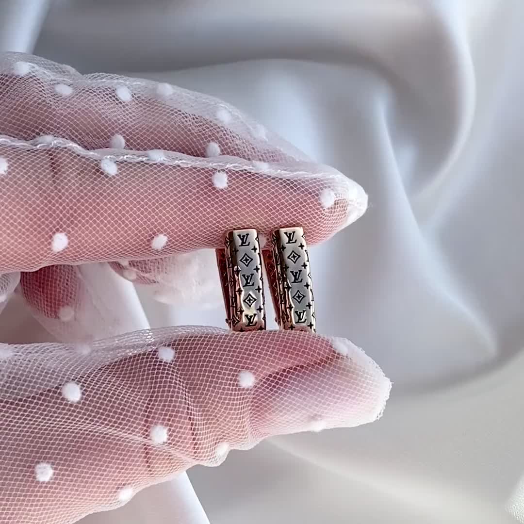 Серьги с эмалью из золота 585 пробы арт. 120355