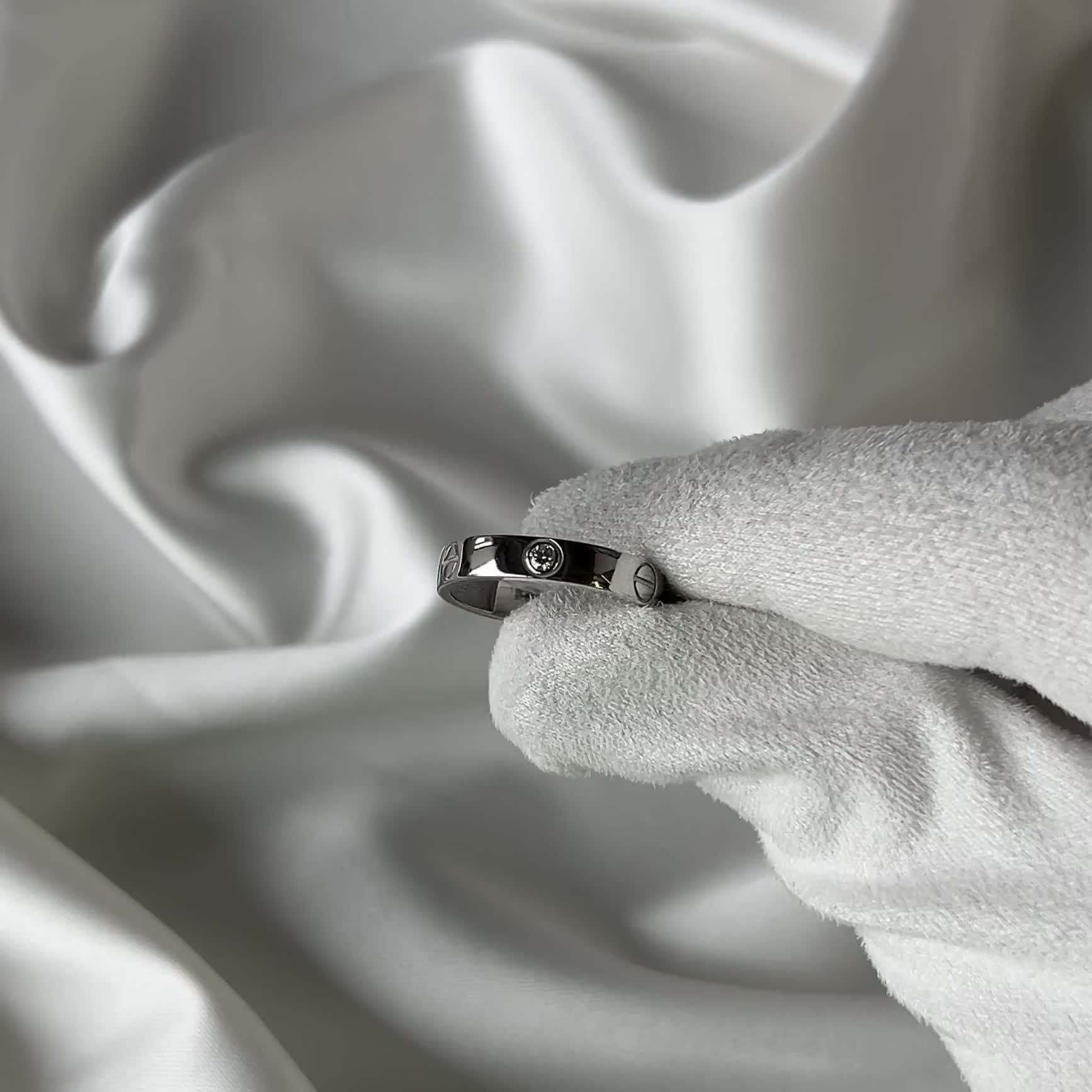 Кольцо с бриллиантами из белого золота 585 пробы арт. 133100977