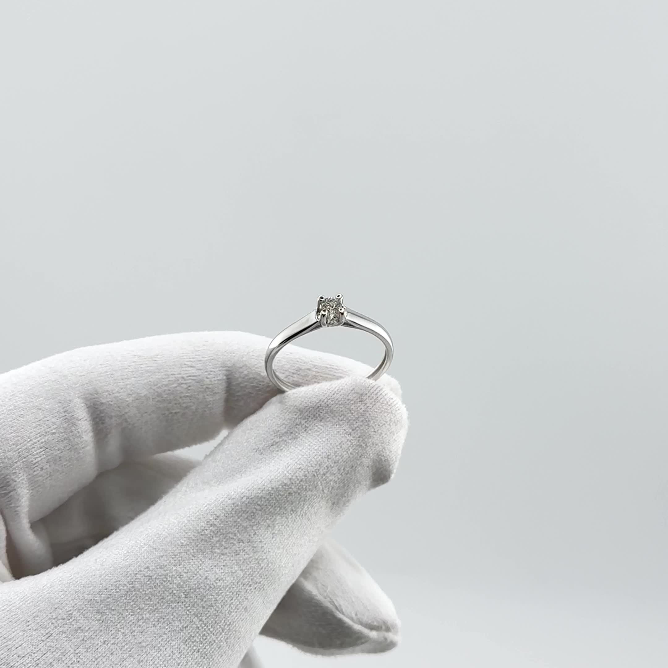 Кольцо с бриллиантом из белого золота 585 пробы арт. 13997-200