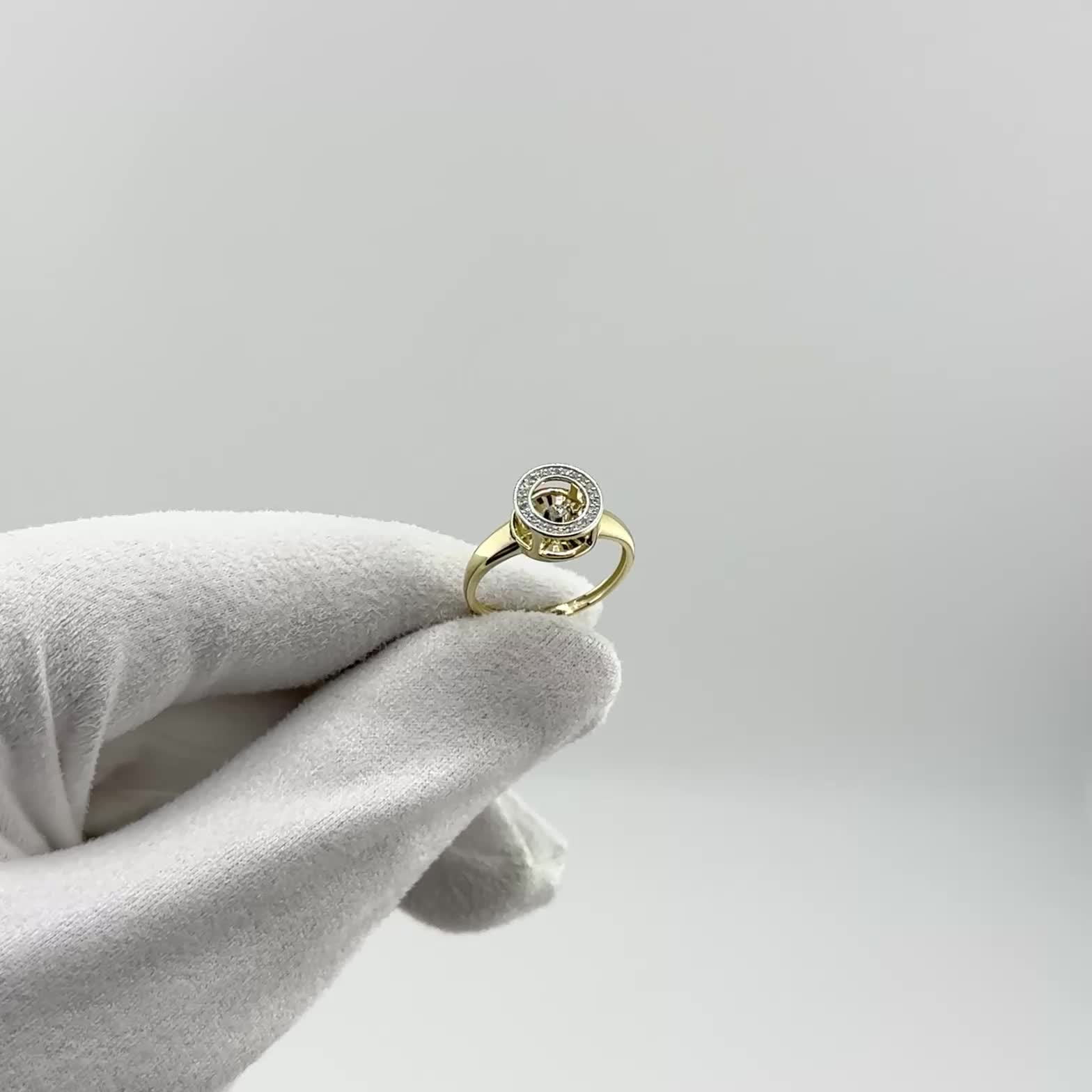 Кольцо с танцующими бриллиантами из желтого золота 585 пробы арт. 15102-300