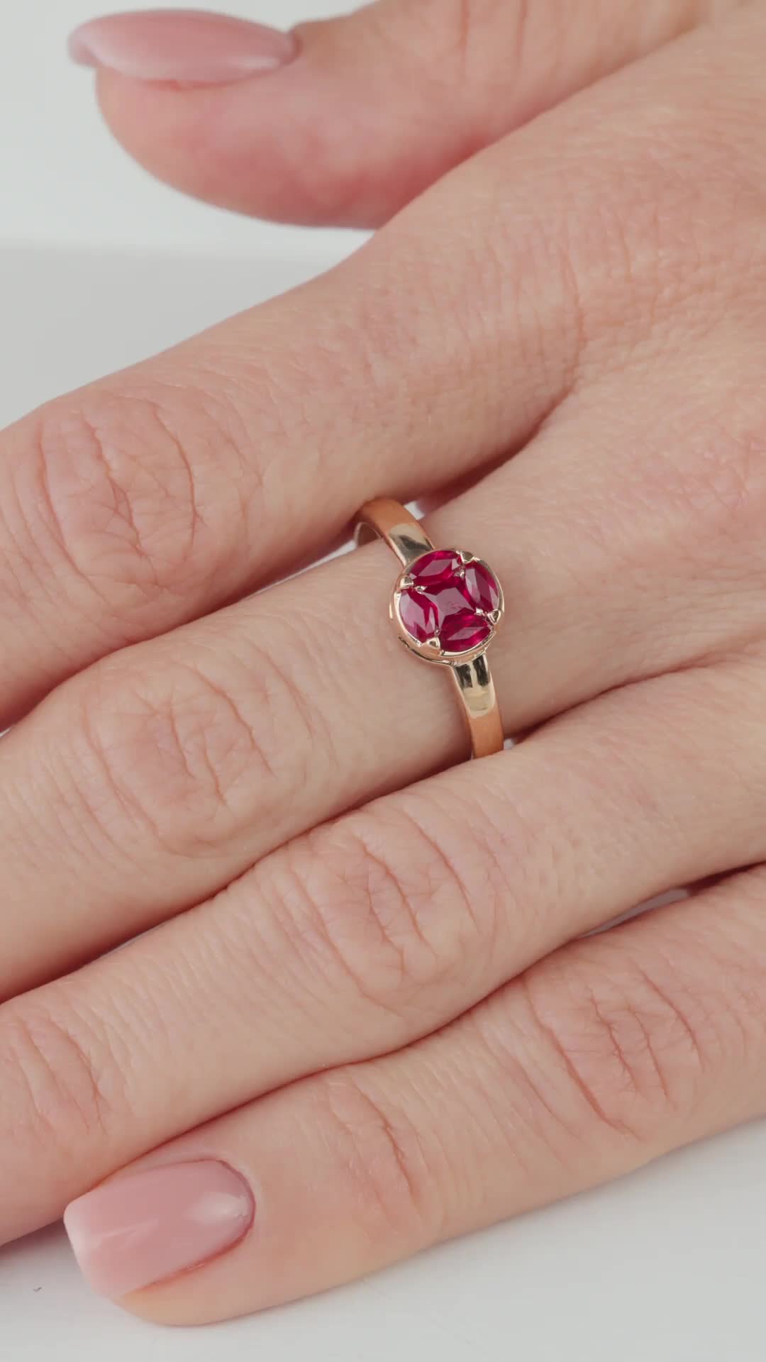 Кольцо с рубинами из золота 585 пробы арт. 16158-103