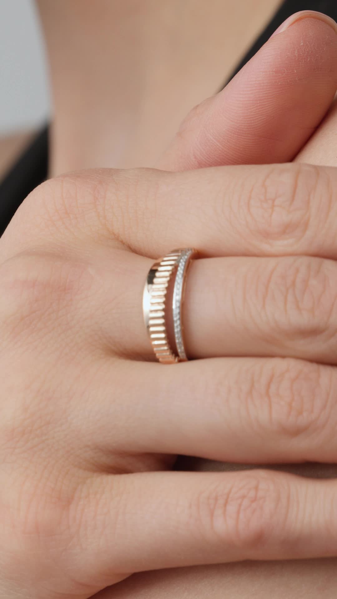 Кольцо с бриллиантами из золота 585 пробы арт. 16336-100