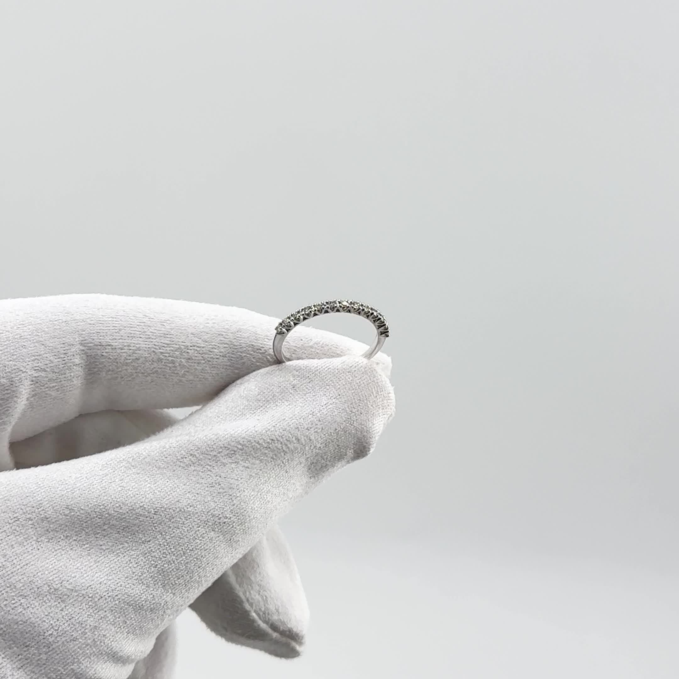 Кольцо с бриллиантами из белого золота 585 пробы арт. 16440-200