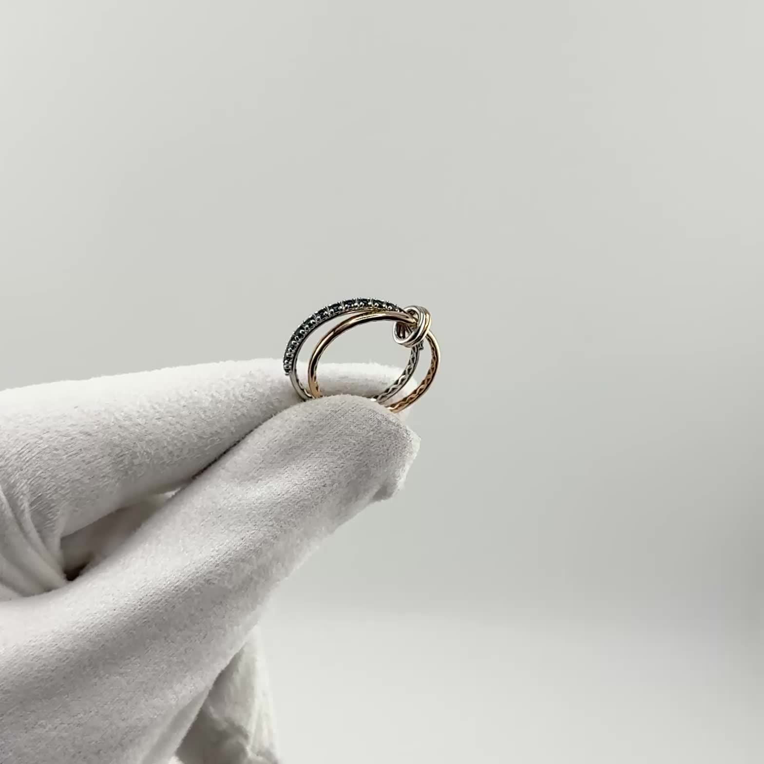 Кольцо с сапфирами из золота 585 пробы арт. 16585-102