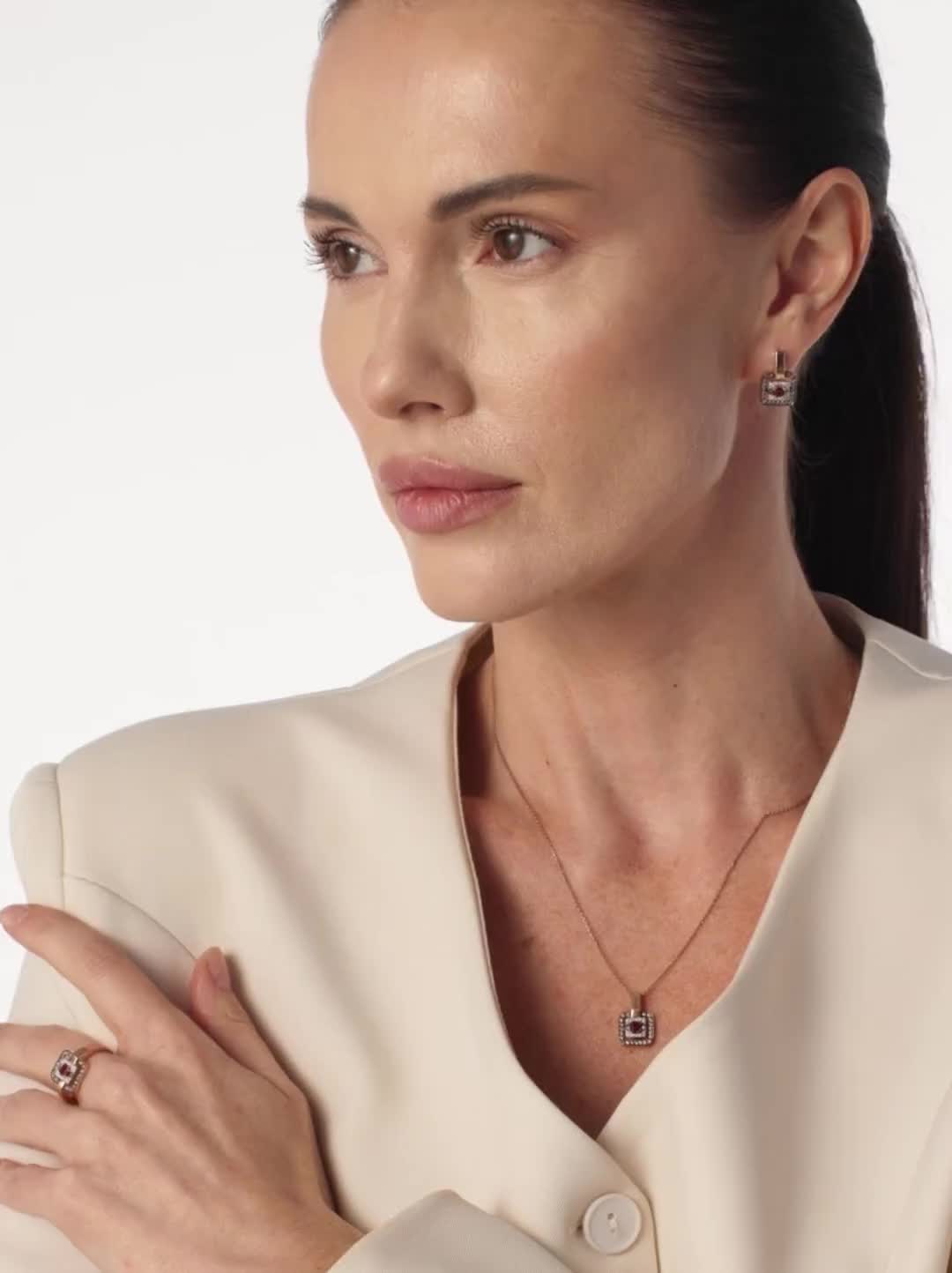 Кольцо с рубином и бриллиантами из золота 585 пробы арт. 16697-166