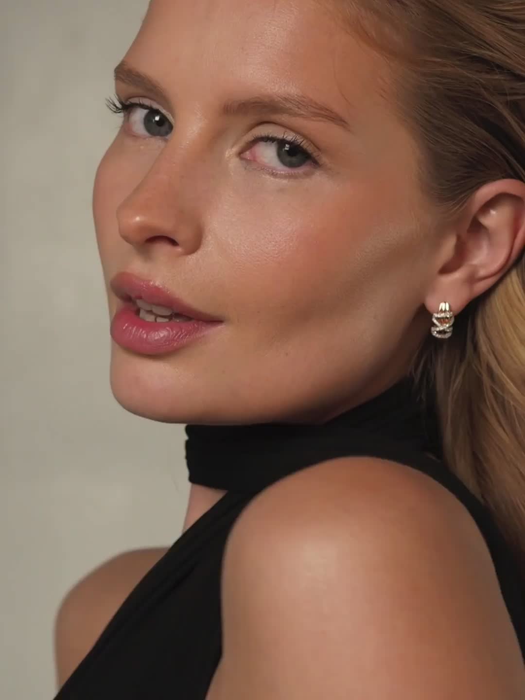 Кольцо с бриллиантами из золота 585 пробы арт. 16730-100