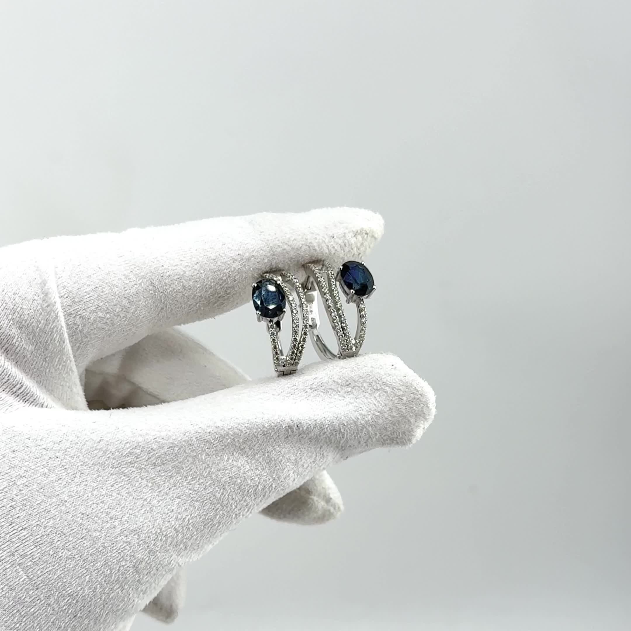 Серьги с бриллиантами и сапфирами из белого золота 585 пробы арт. 20-11-1291-210