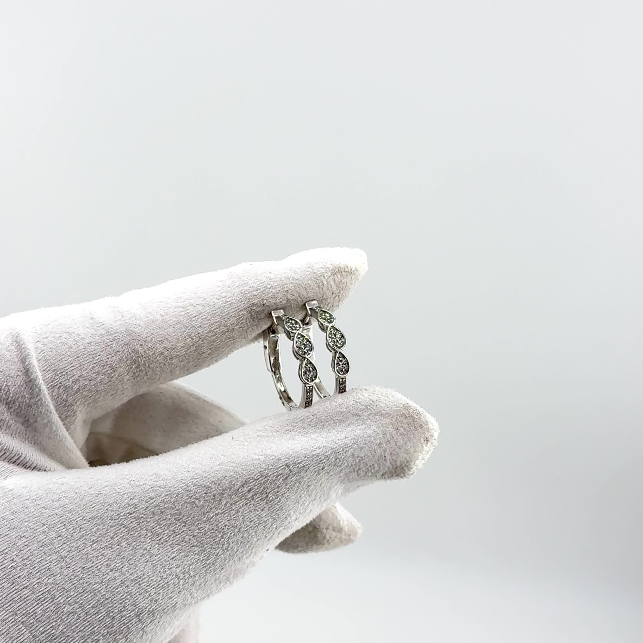 Серьги с бриллиантами из белого золота 585 пробы арт. 20-11-1334-201