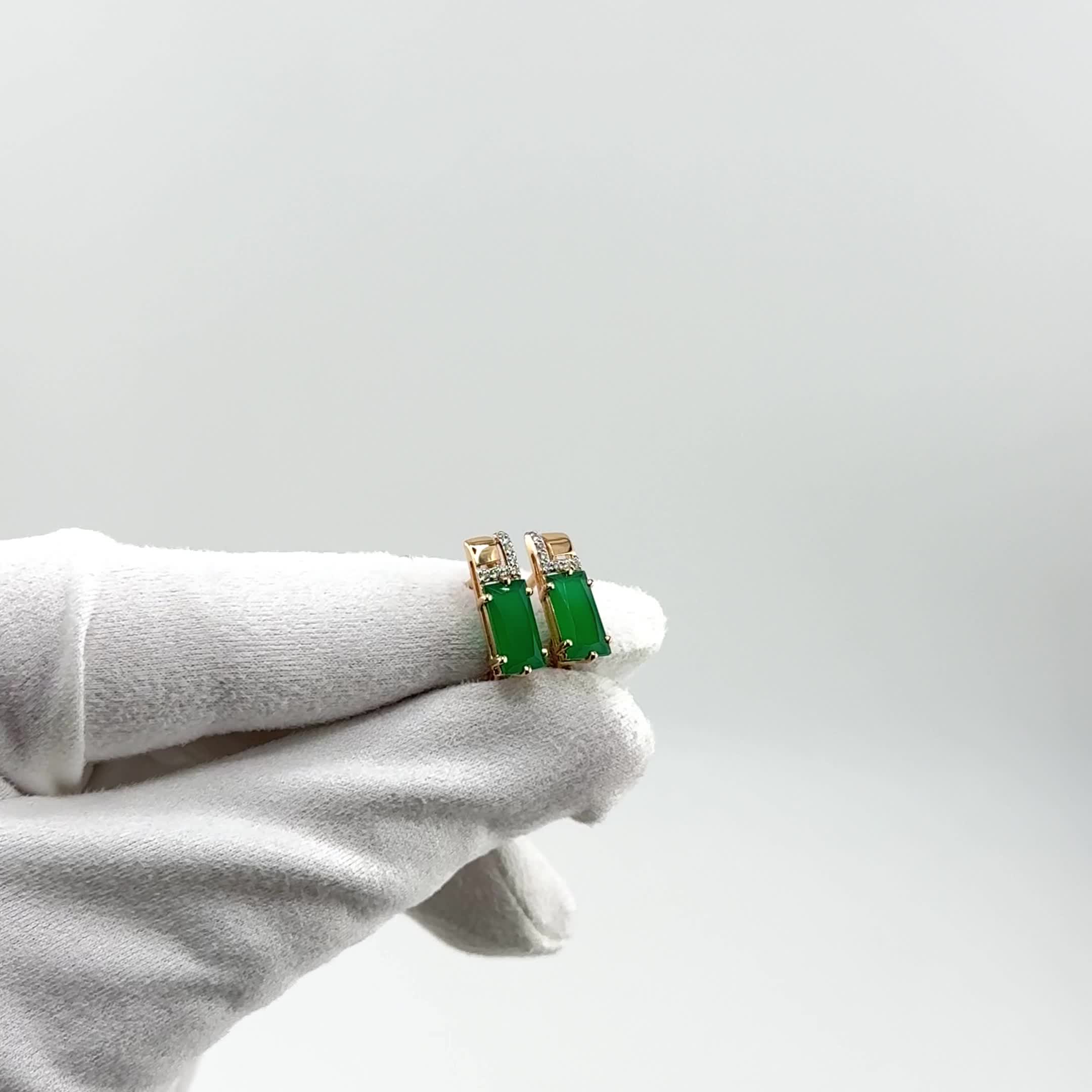 Серьги с ониксом и фианитами из золота 585 пробы арт. 21803355