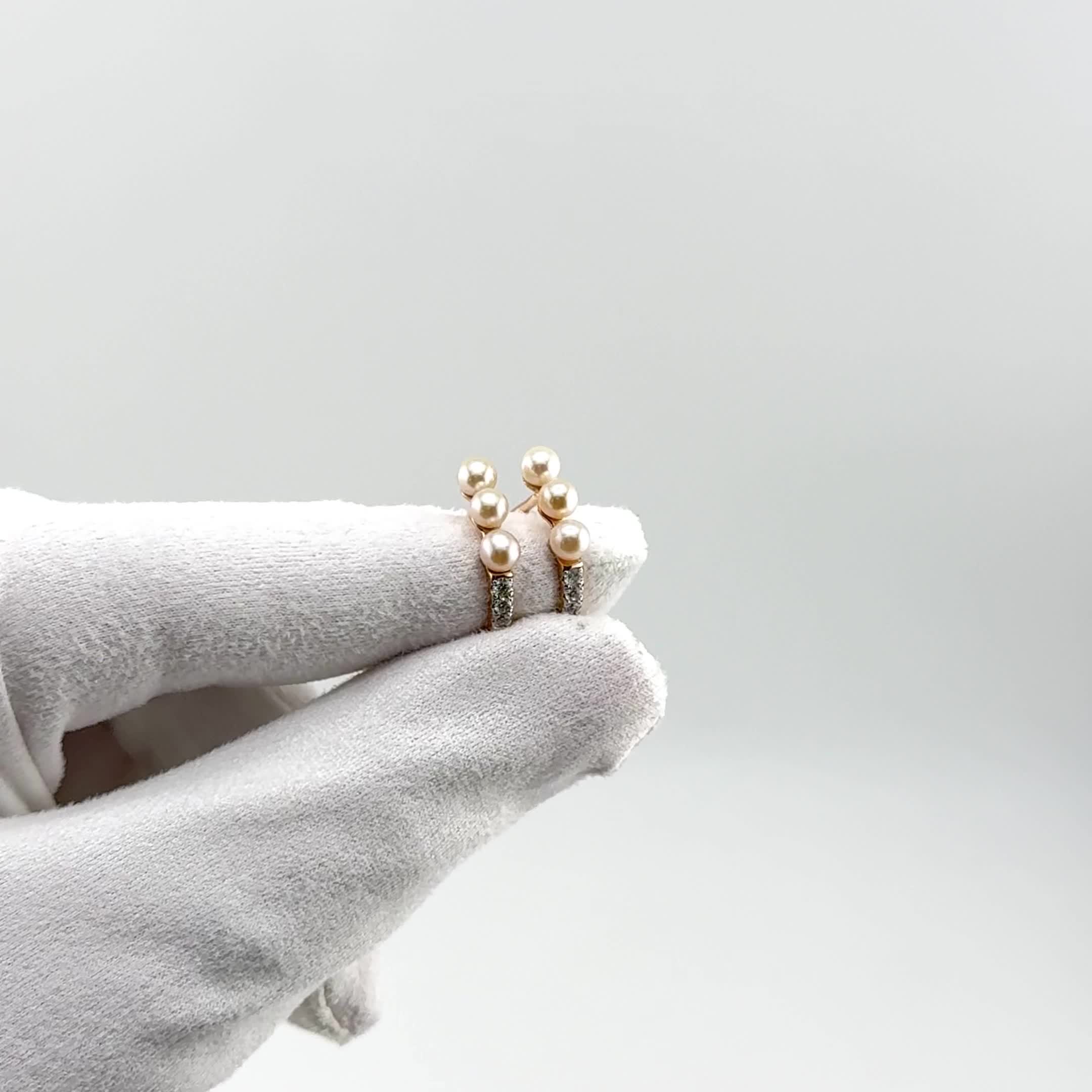 Серьги с жемчугом и фианитами из золота 585 пробы арт. 21806087