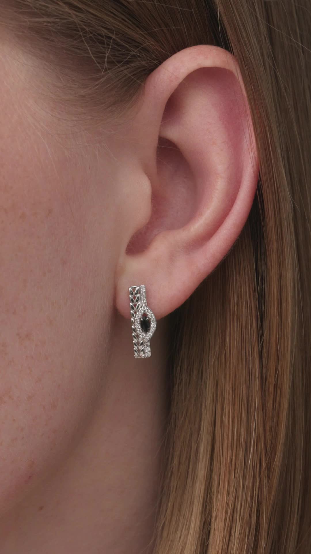 Серьги с сапфирами и бриллиантами из белого золота 585 пробы арт. 24369-202