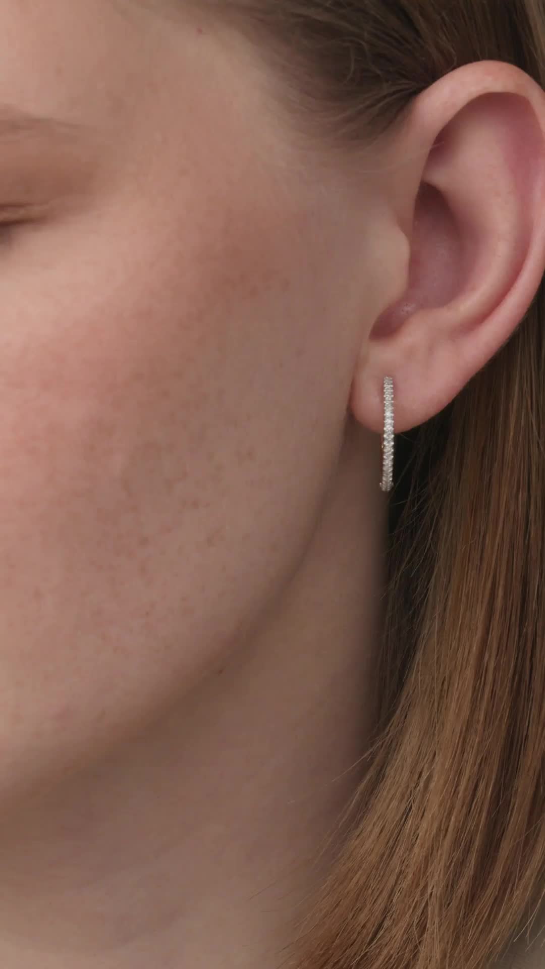 Серьги с бриллиантами из золота 585 пробы арт. 24471-100