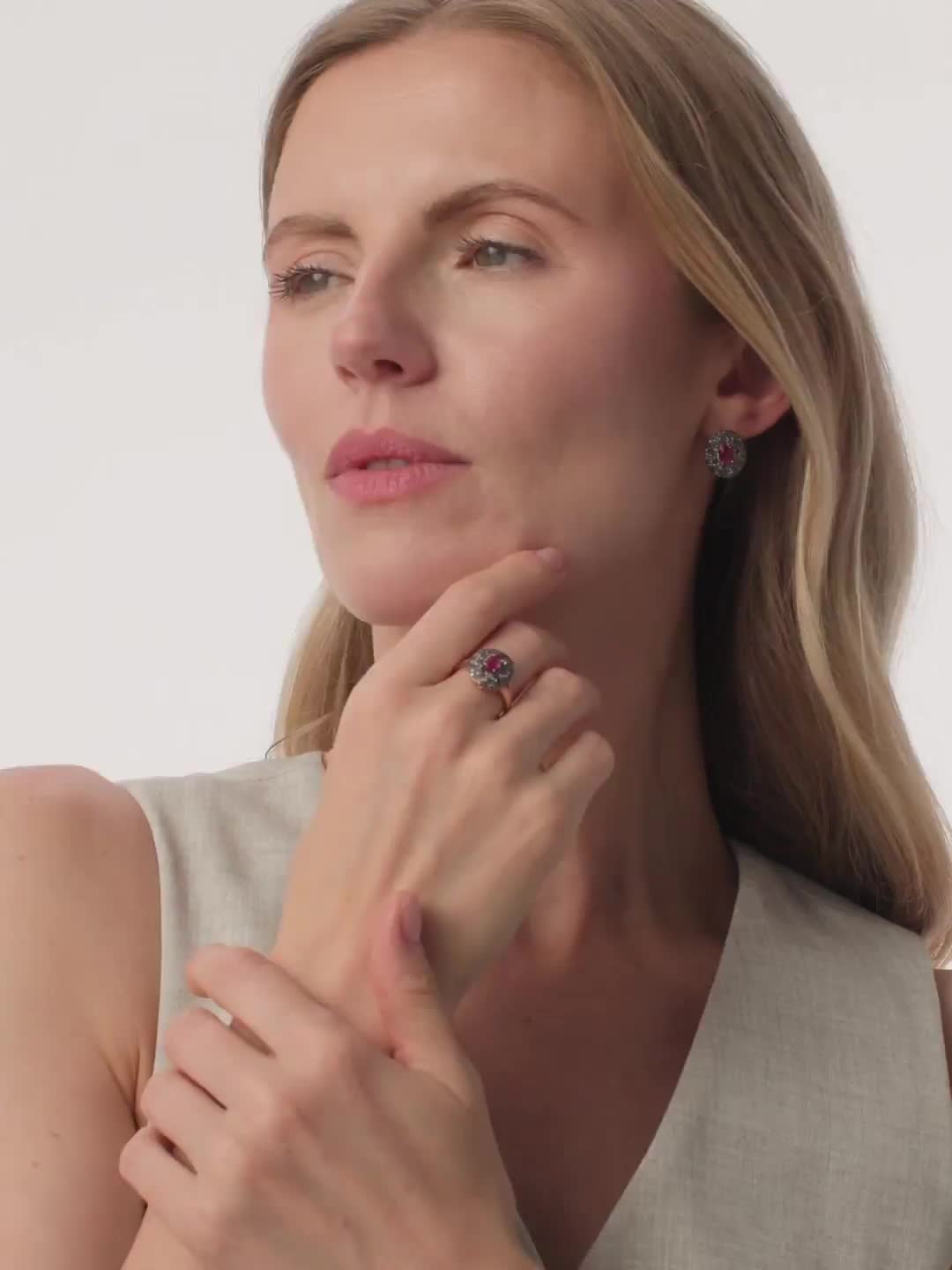 Серьги с рубинами и бриллиантами из золота 585 пробы арт. 25769-172