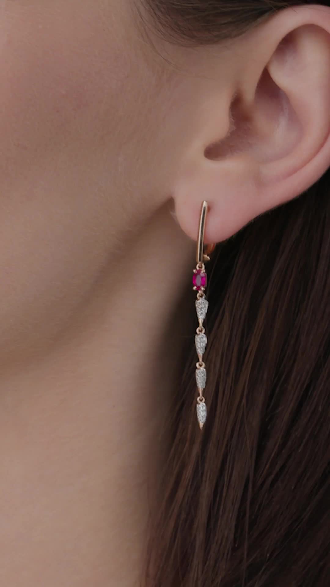 Серьги с рубинами и бриллиантами из золота 585 пробы арт. 25980-103