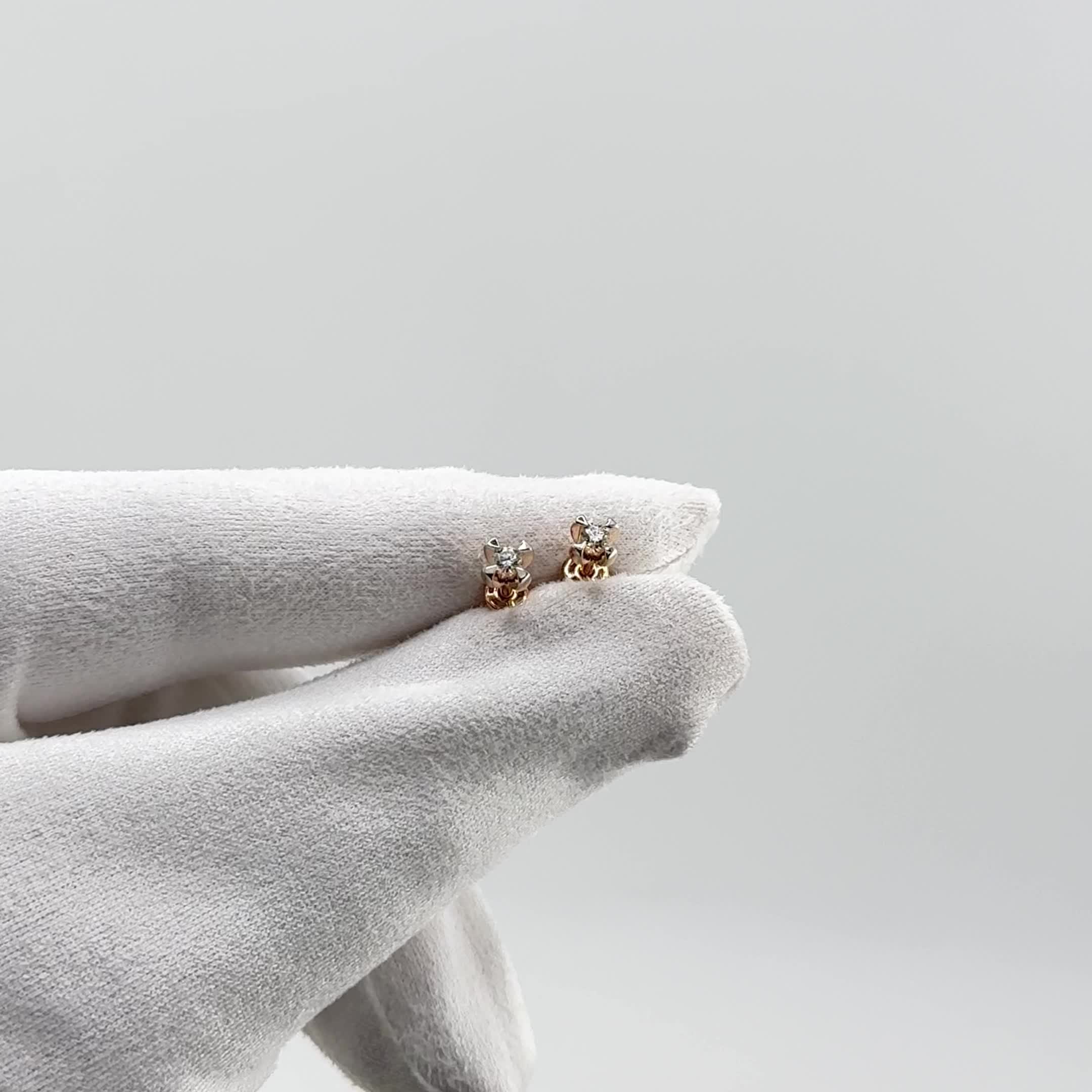 Серьги с бриллиантами из золота 585 пробы арт. 26047-100