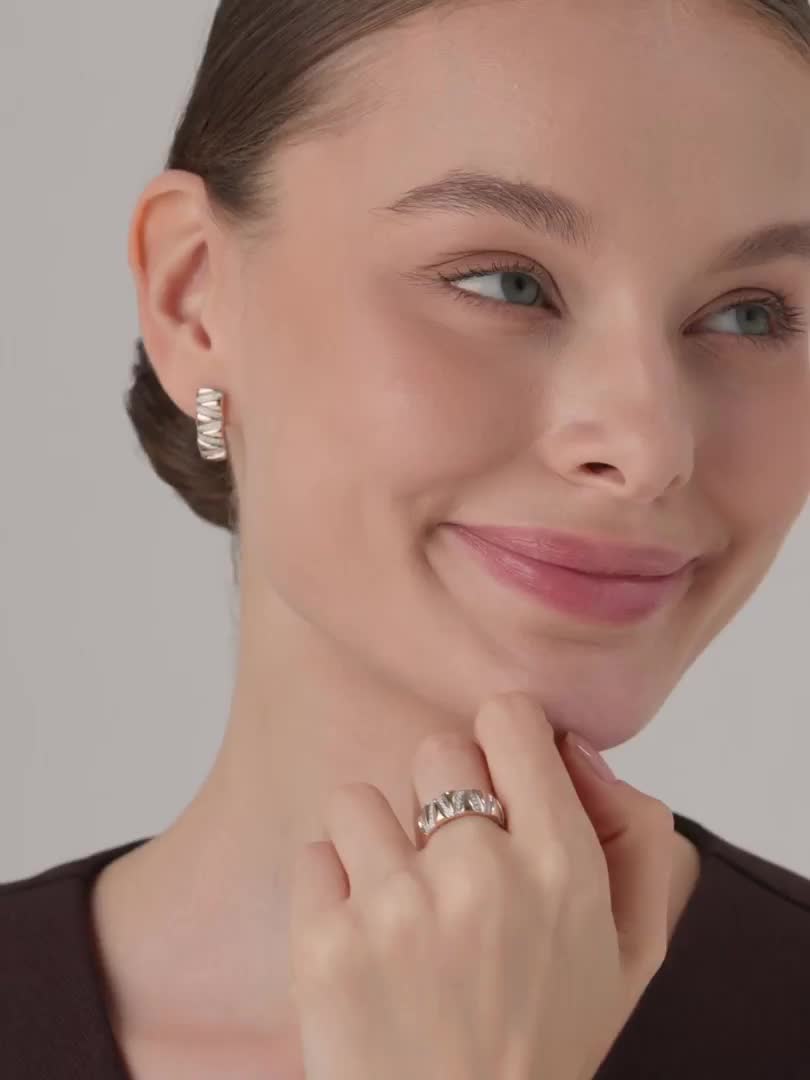 Серьги с бриллиантами из золота 585 пробы арт. 26724-100