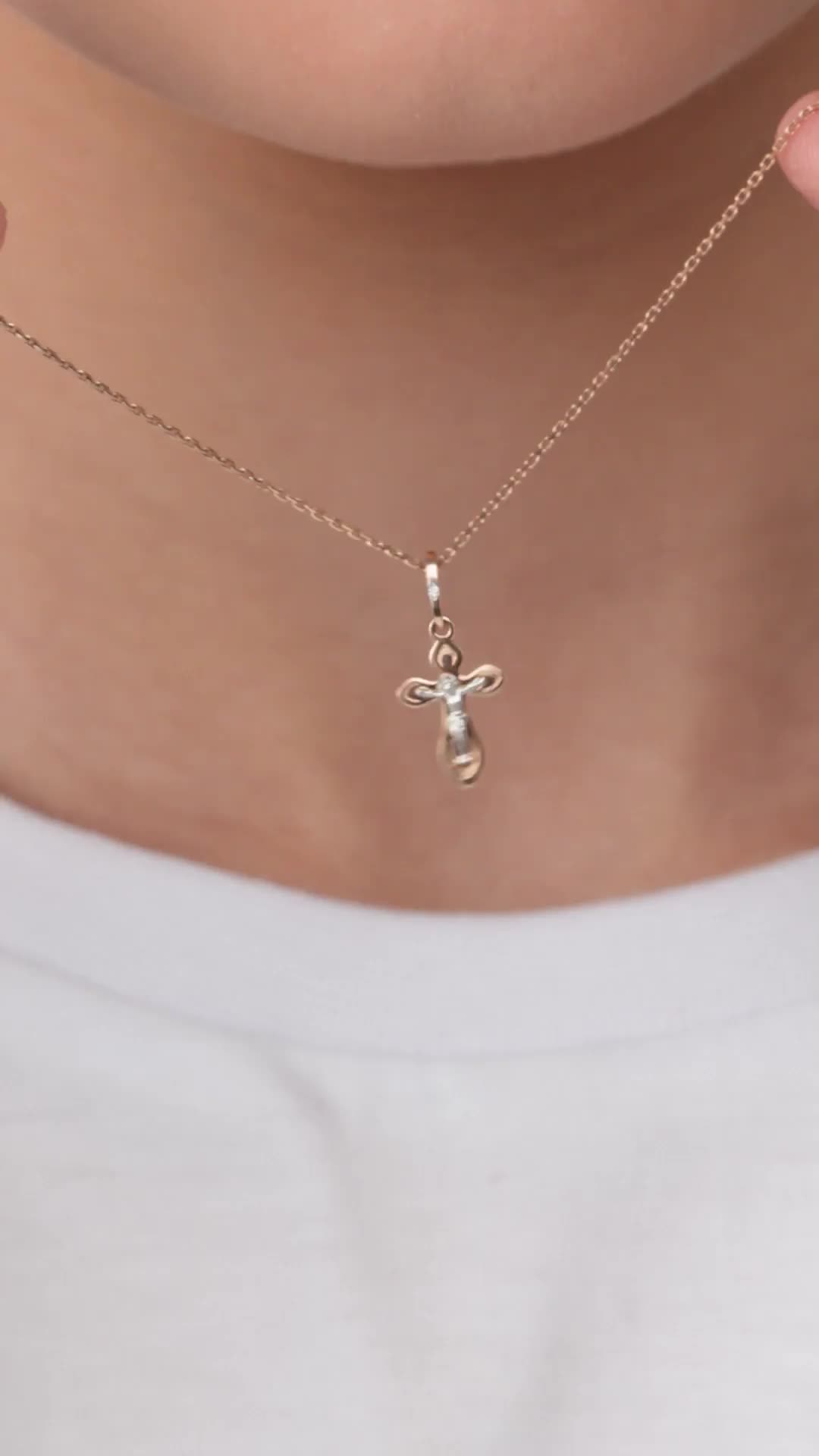 Крест православный с бриллиантом из золота 585 пробы арт. 33362-100