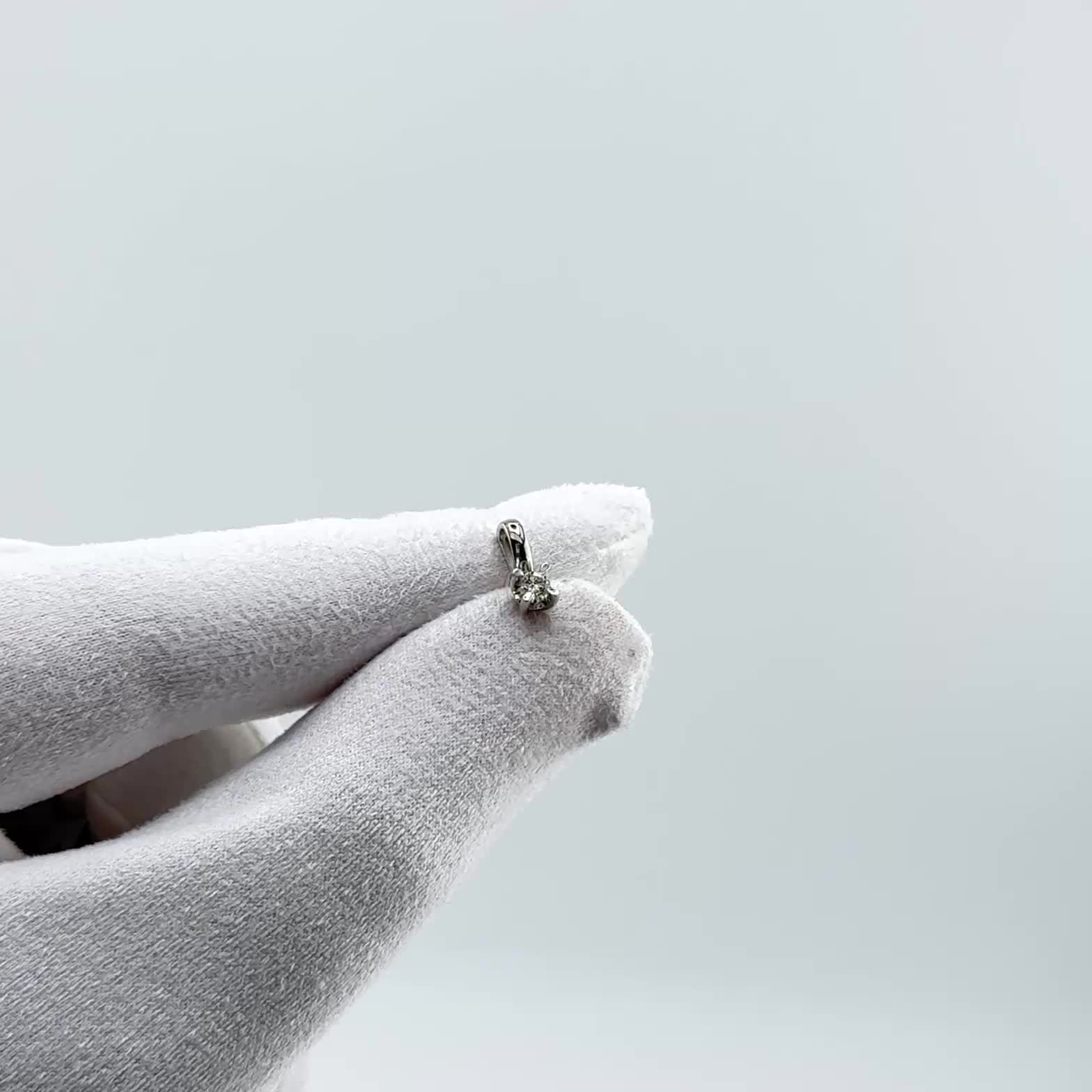 Подвеска с бриллиантом из белого золота 585 пробы арт. 34002-200