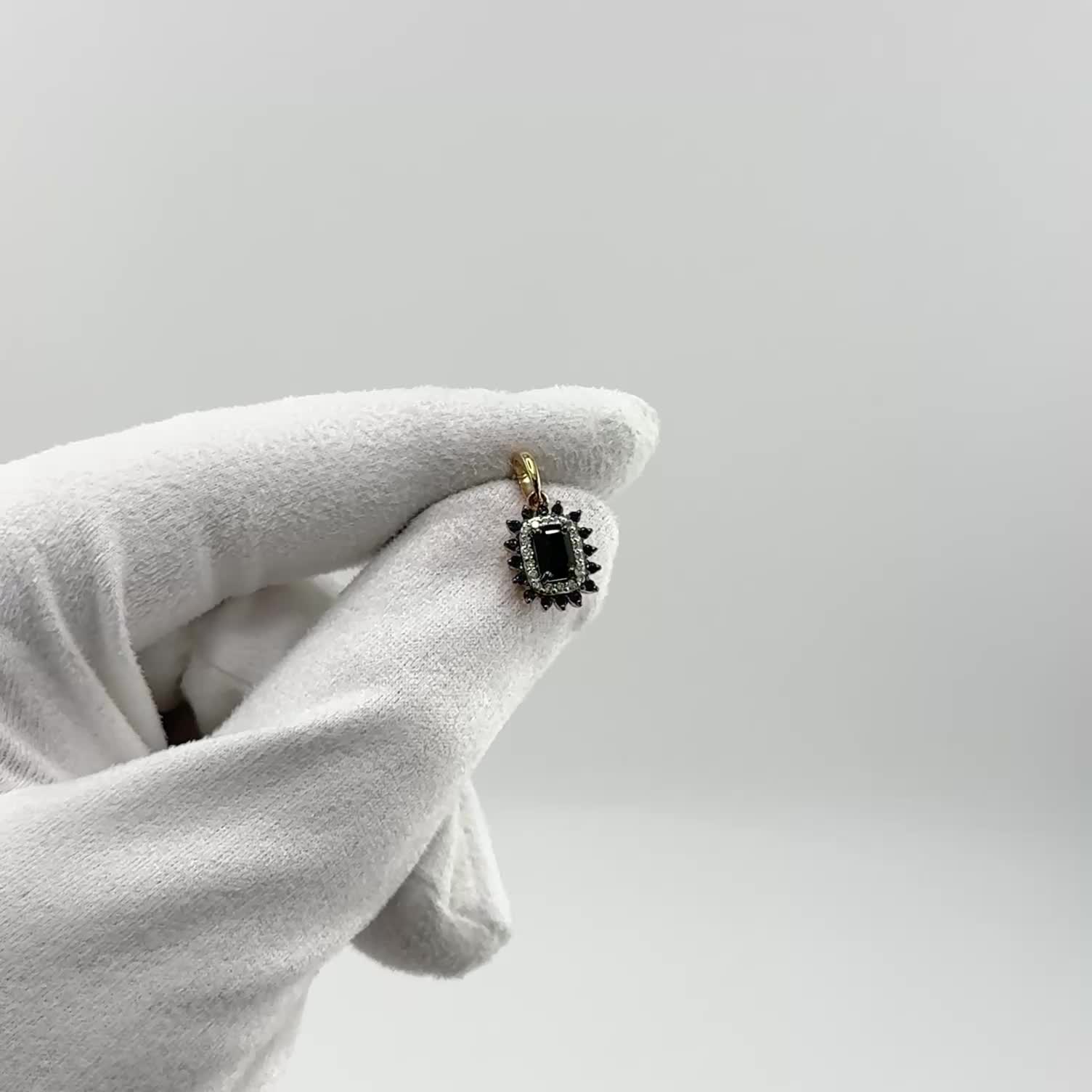 Подвеска с сапфирами и бриллиантами из золота 585 пробы арт. 36130-102