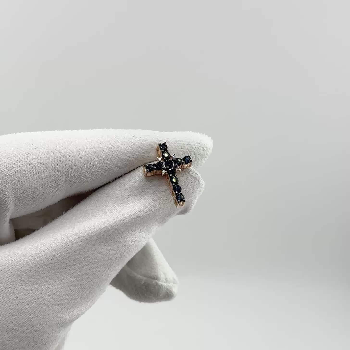 Декоративный крест с сапфирами и бриллиантами из золота 585 пробы арт. 36242-102