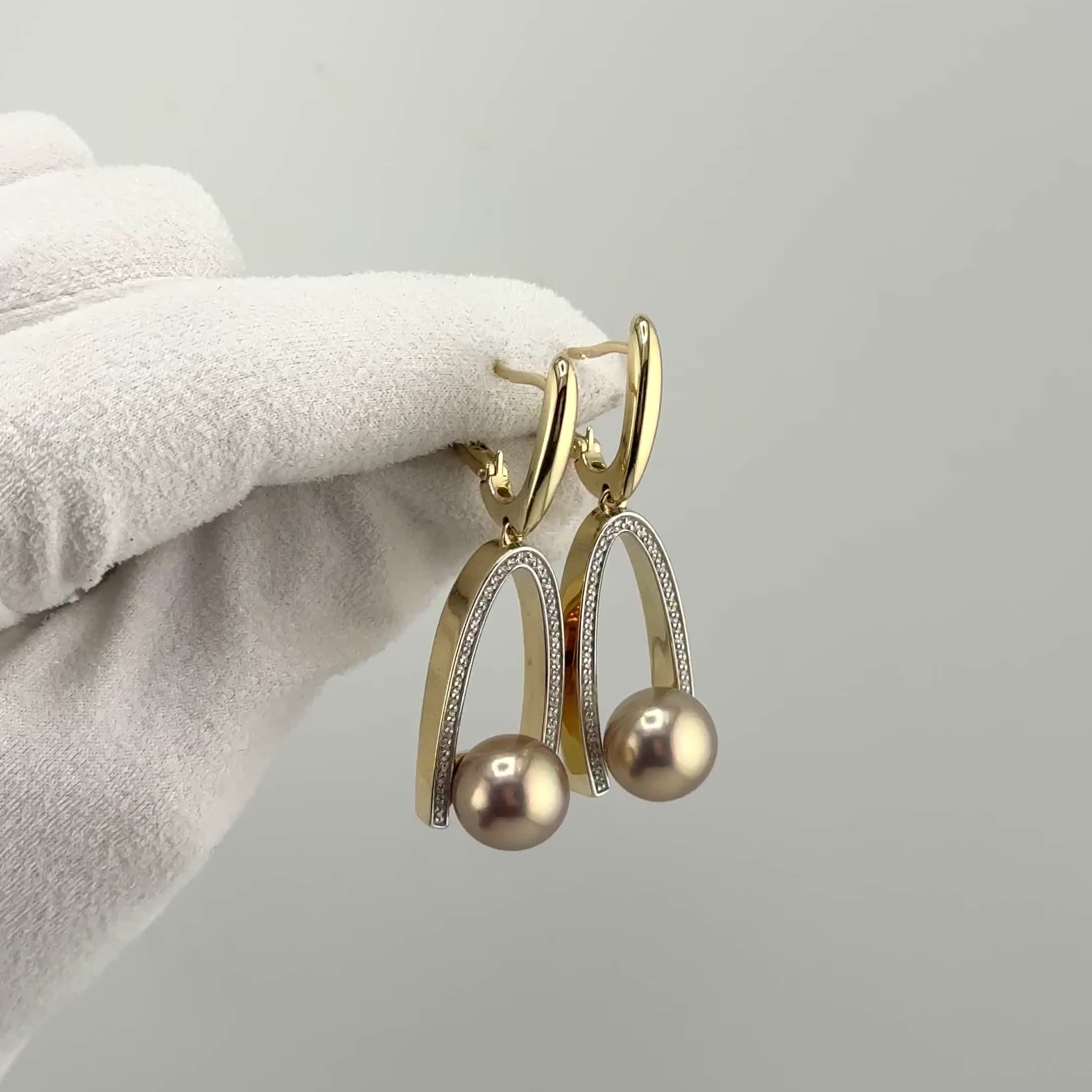 Серьги с жемчугом и бриллиантами из желтого золота 585 пробы арт. 42017БрYEd3D11