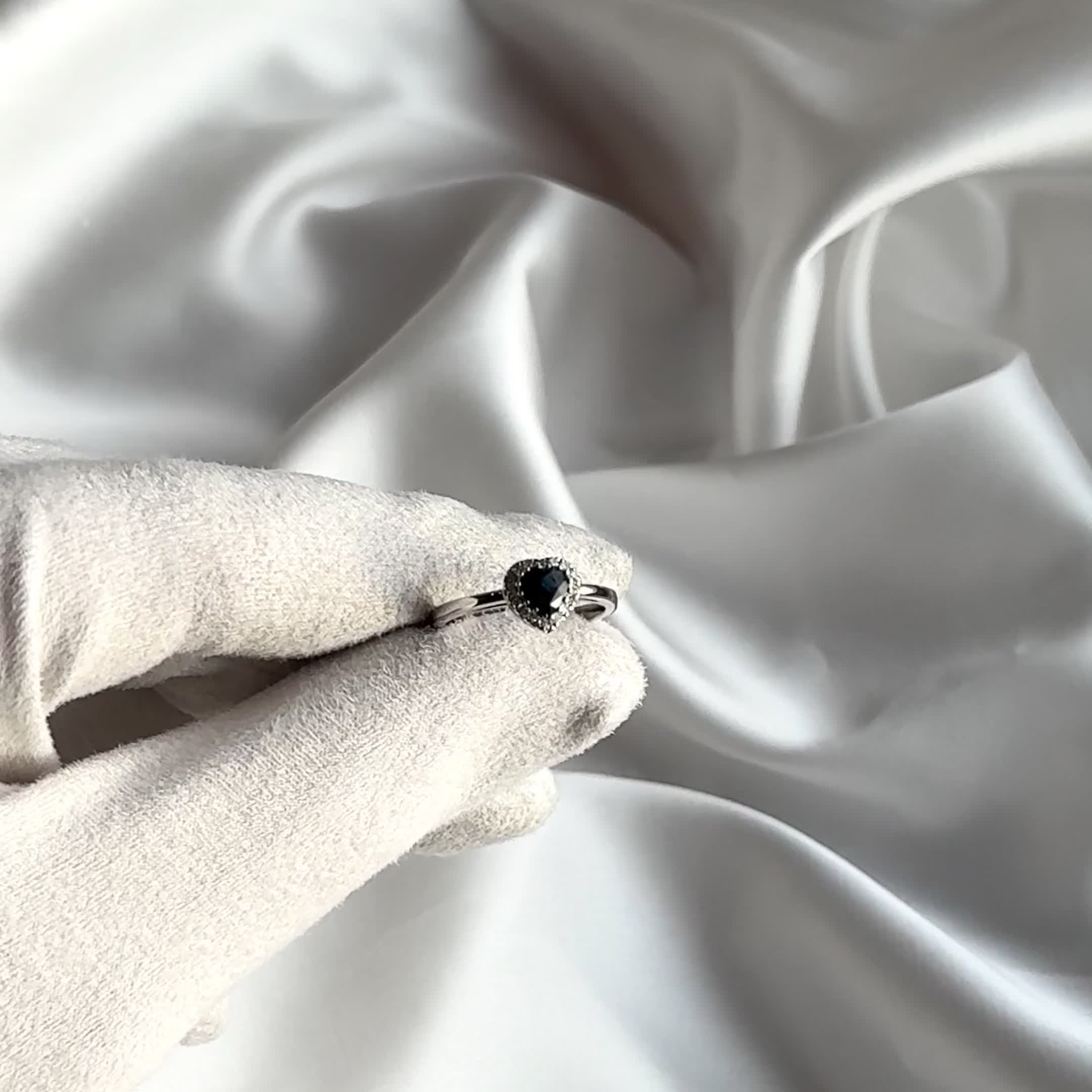 Кольцо с сапфирами и бриллиантами из белого золота 585 пробы арт. 5-6456-103-1Б-Сап