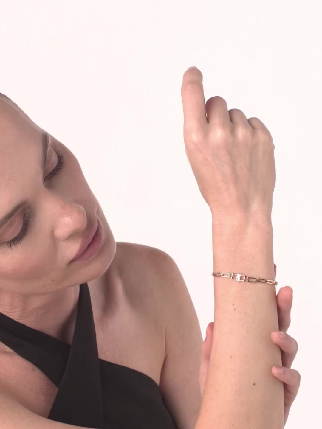 Браслет с бриллиантами из золота 585 пробы арт. 56870-100