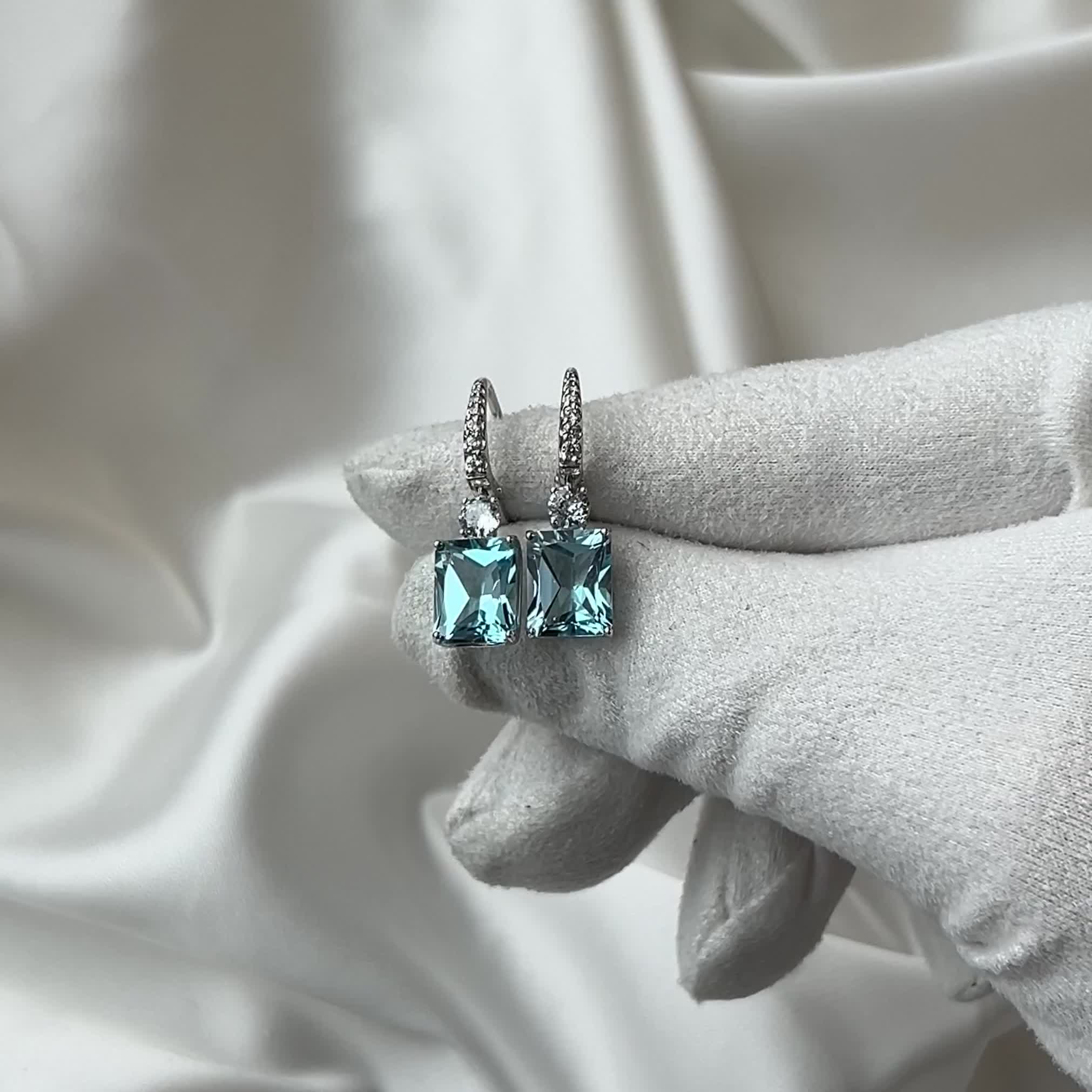 Серьги с топазом и фианитами из белого золота 585 пробы  арт. 726953