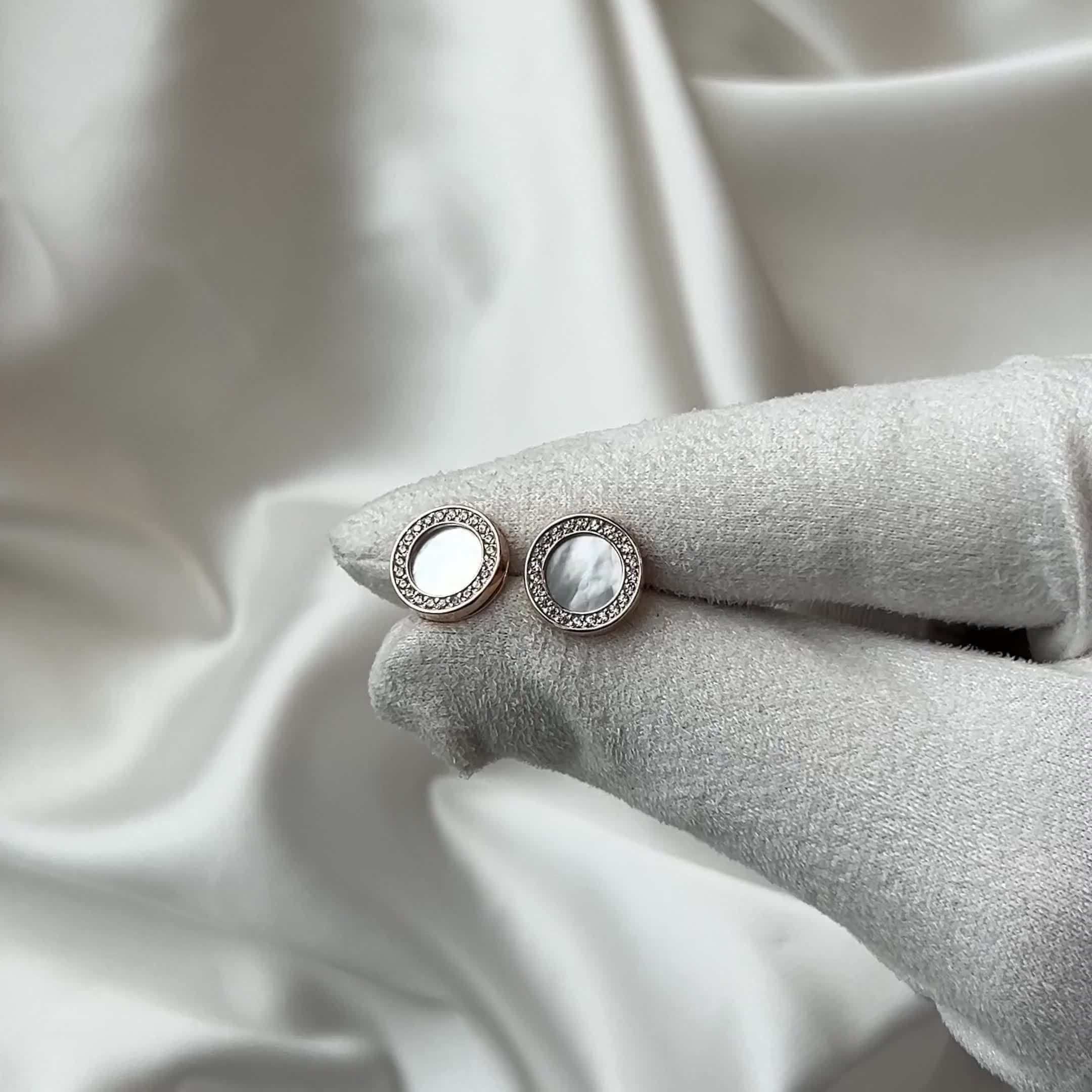 Серьги с перламутром и фианитами из золота 585 пробы арт. 728816