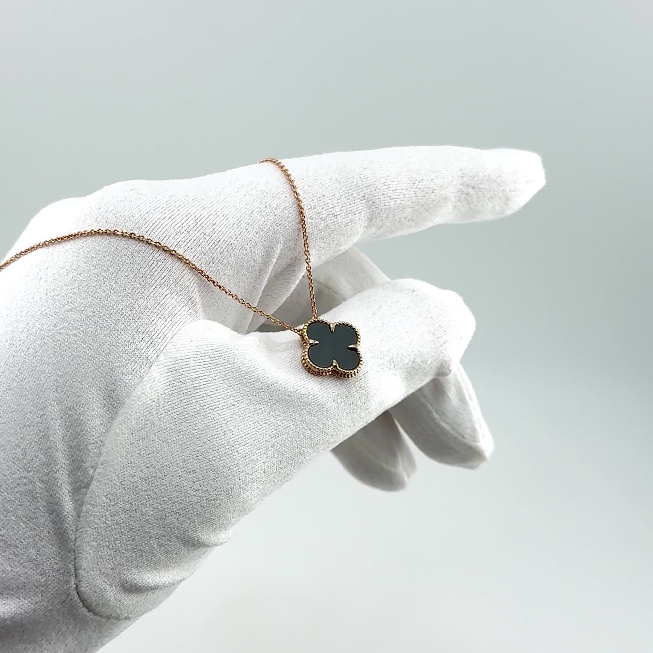 Колье "Клевер" с ониксом и фианитом из золота 585 пробы арт. 770019