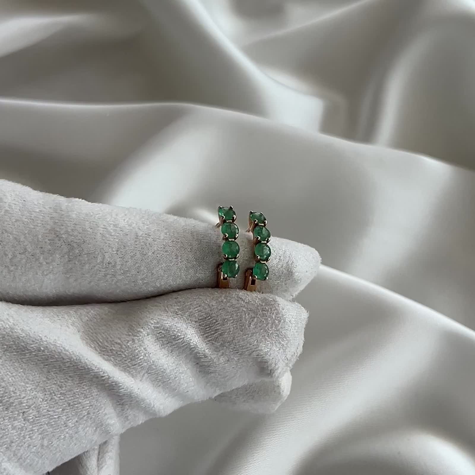 Серьги с изумрудами из золота 585 пробы арт. 941194к.1