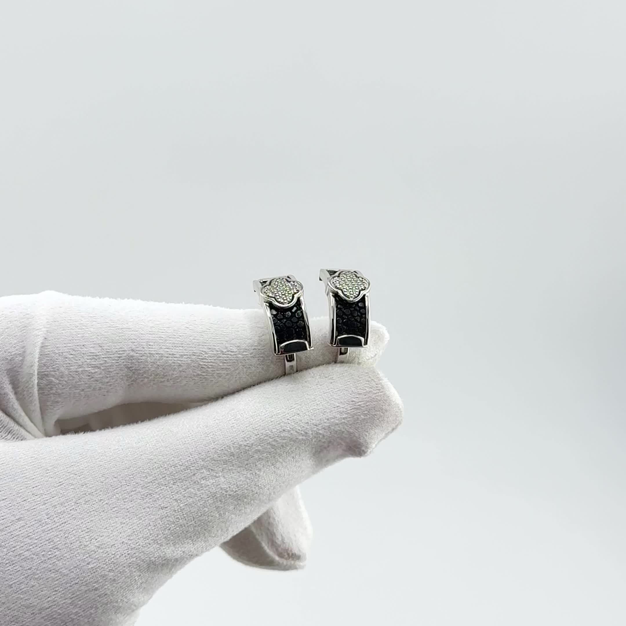 Серьги с бриллиантами и кожей ската из белого золота 585 пробы арт. 942104.2