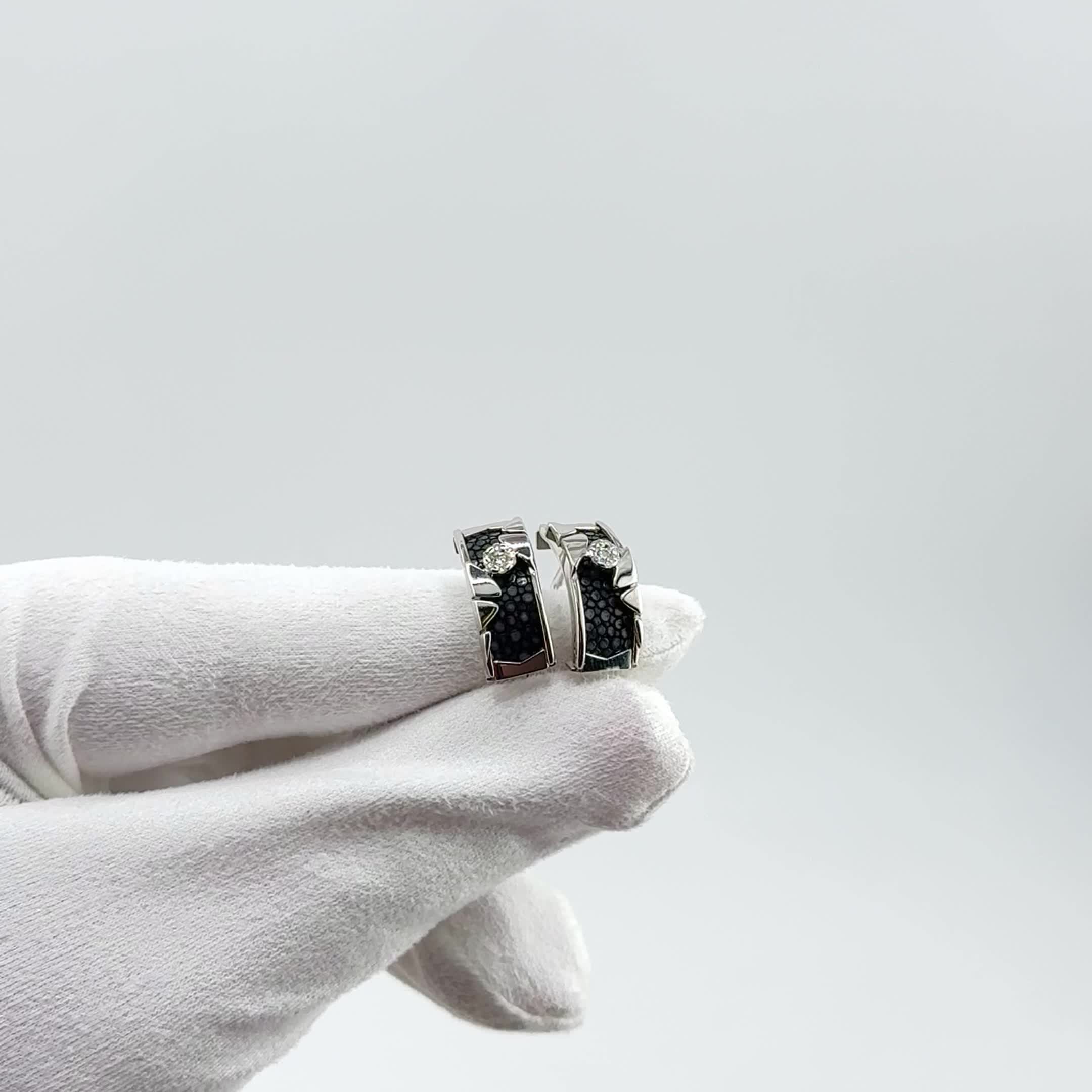 Серьги с бриллиантами и кожей ската из белого золота 585 пробы арт. 942107.2