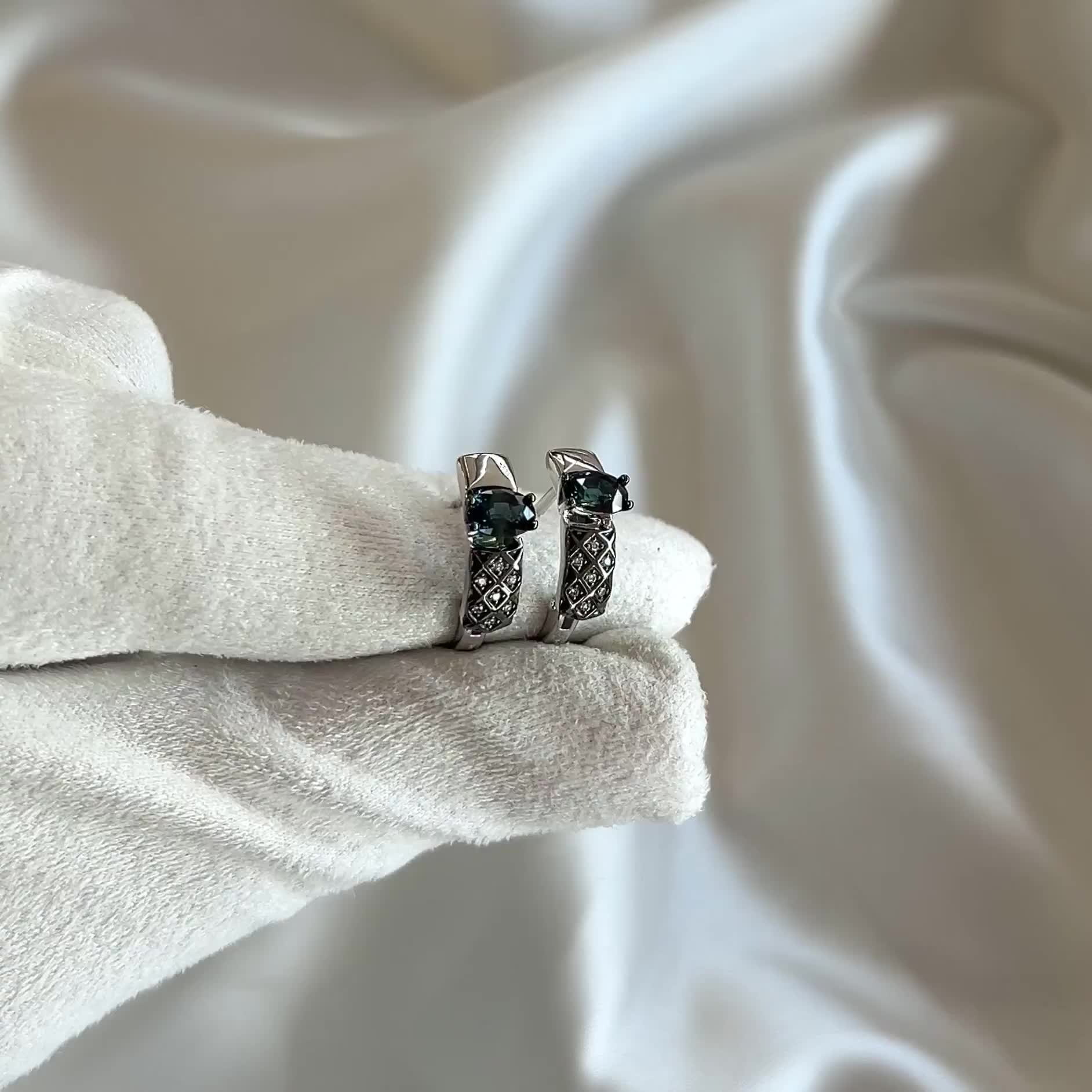 Серьги с бриллиантами и сапфирами из белого золота 585 пробы арт. 942329.2