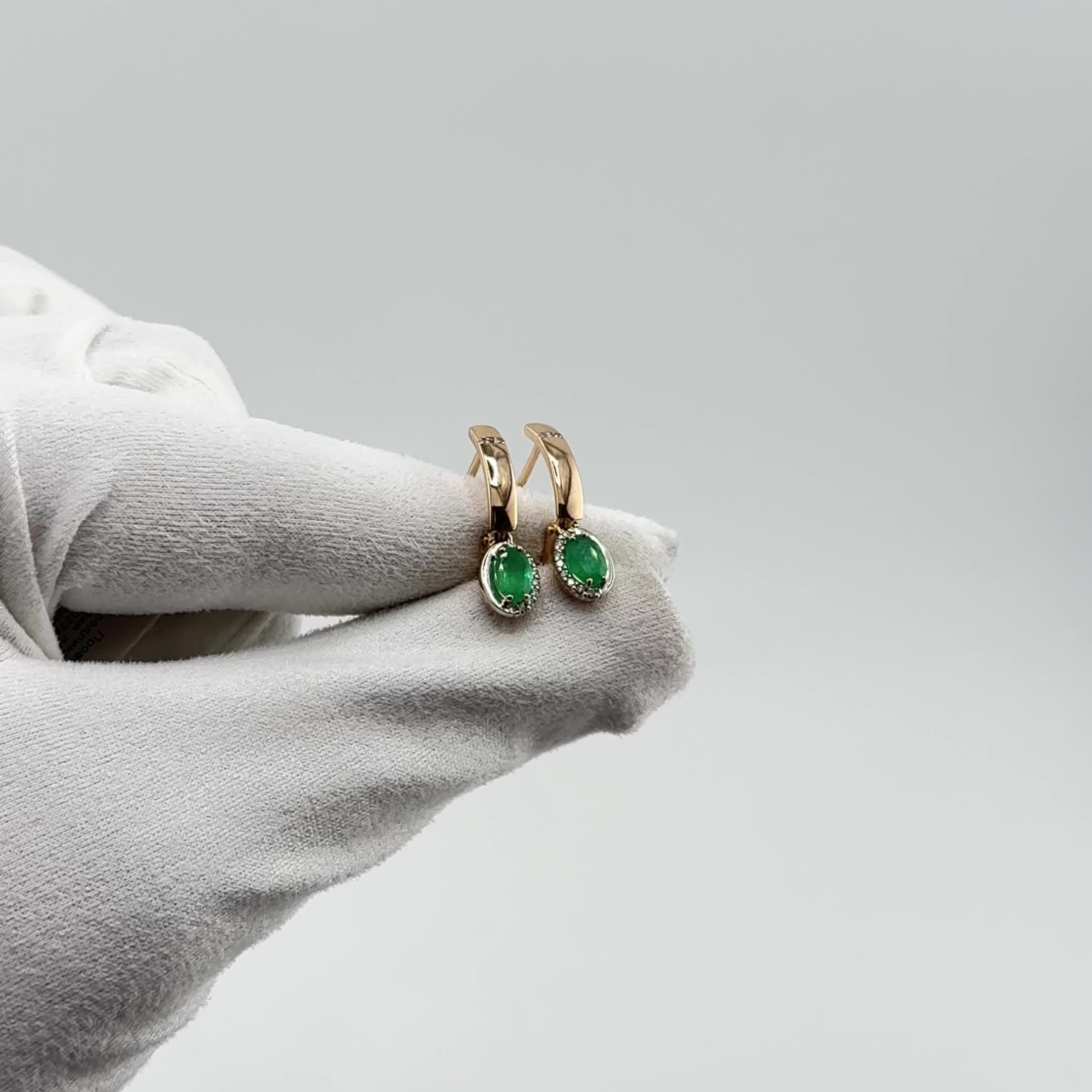 Серьги с изумрудом и бриллиантами из золота 585 пробы арт. 942366к.1