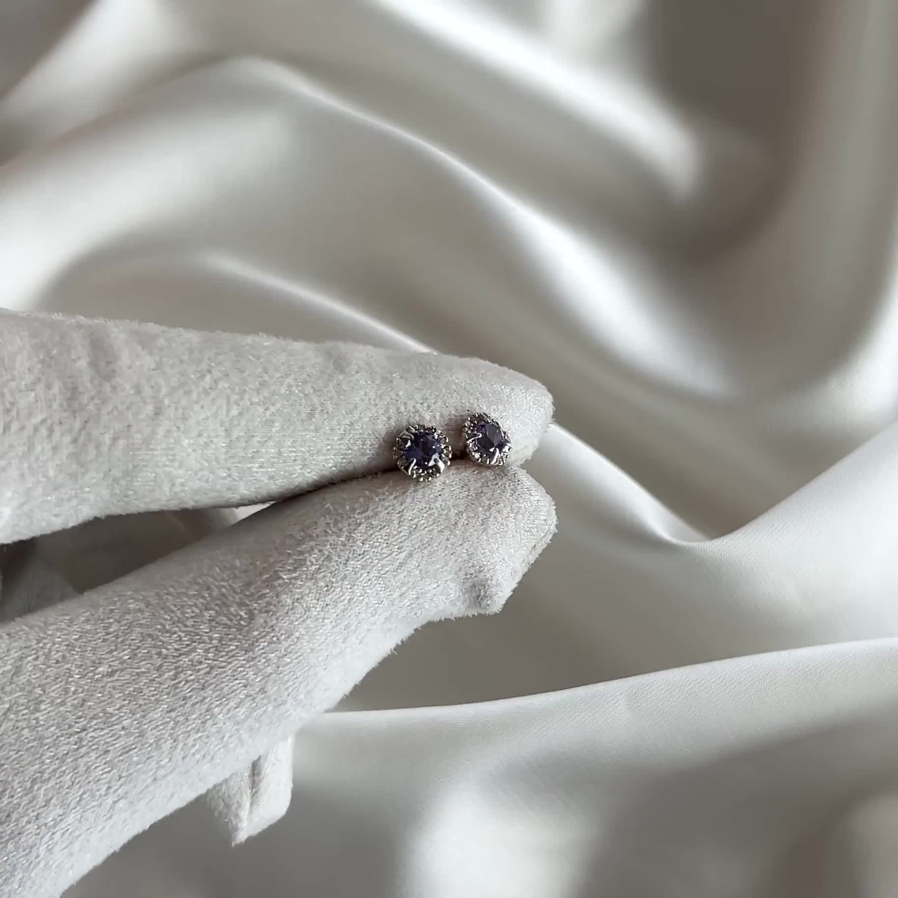 Серьги с танзанитами и бриллиантами из золота 585 пробы  арт. 942706к.1