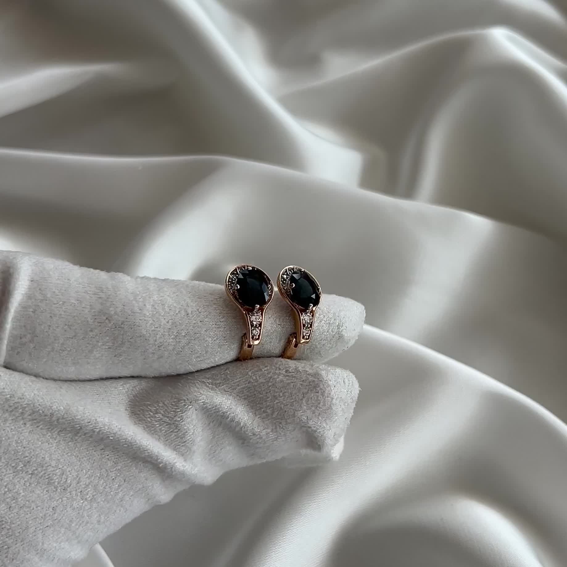 Серьги с сапфирами и бриллиантами из золота 585 пробы арт. 942783к.1