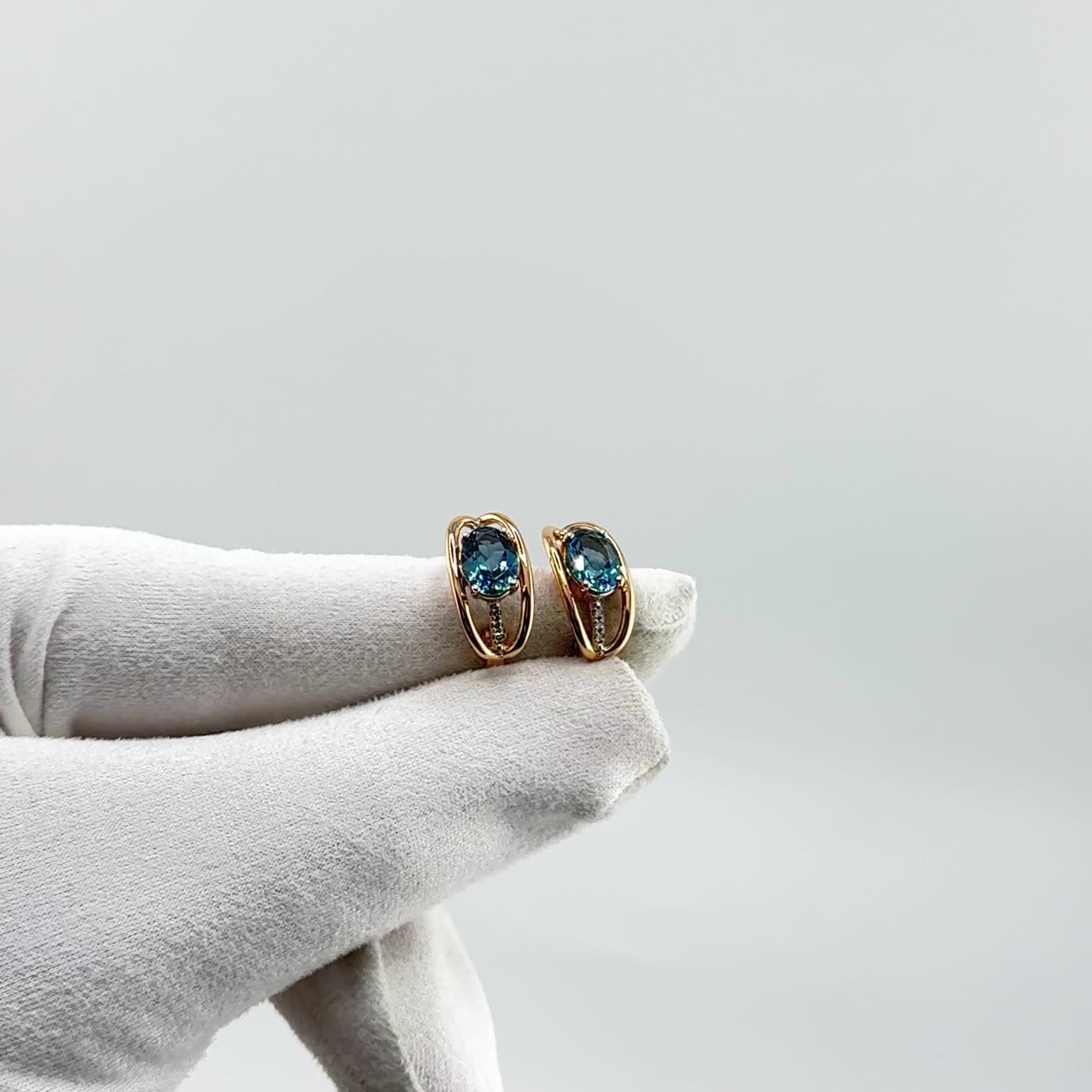 Серьги с топазами и бриллиантами из золота 585 пробы арт. 942919к.1