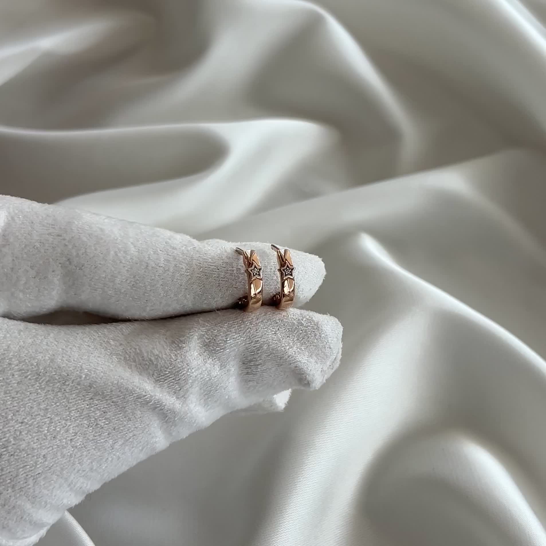 Серьги с бриллиантами из золота 585 пробы арт. 943200к.1