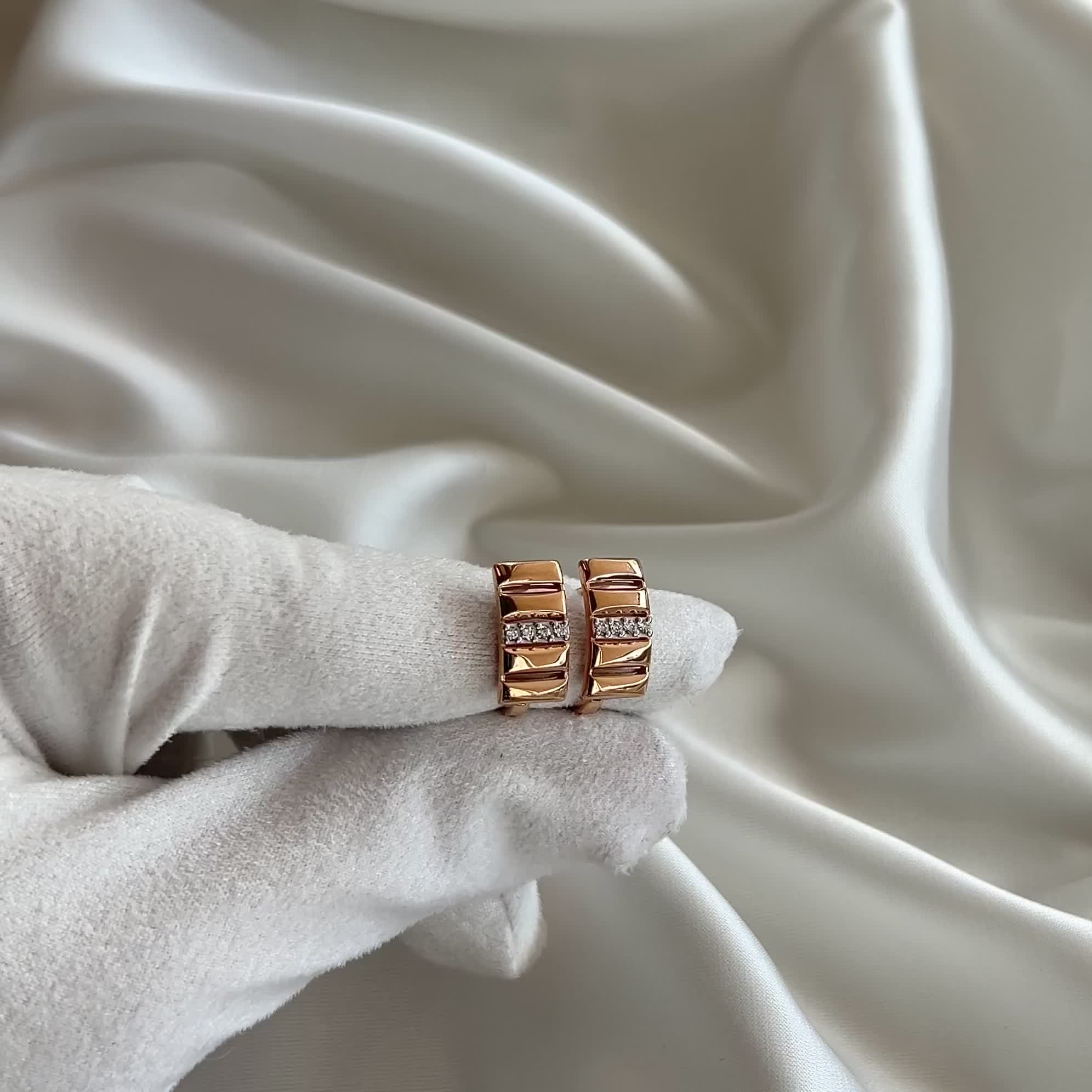 Серьги с бриллиантами из золота 585 пробы арт. 943249к.1