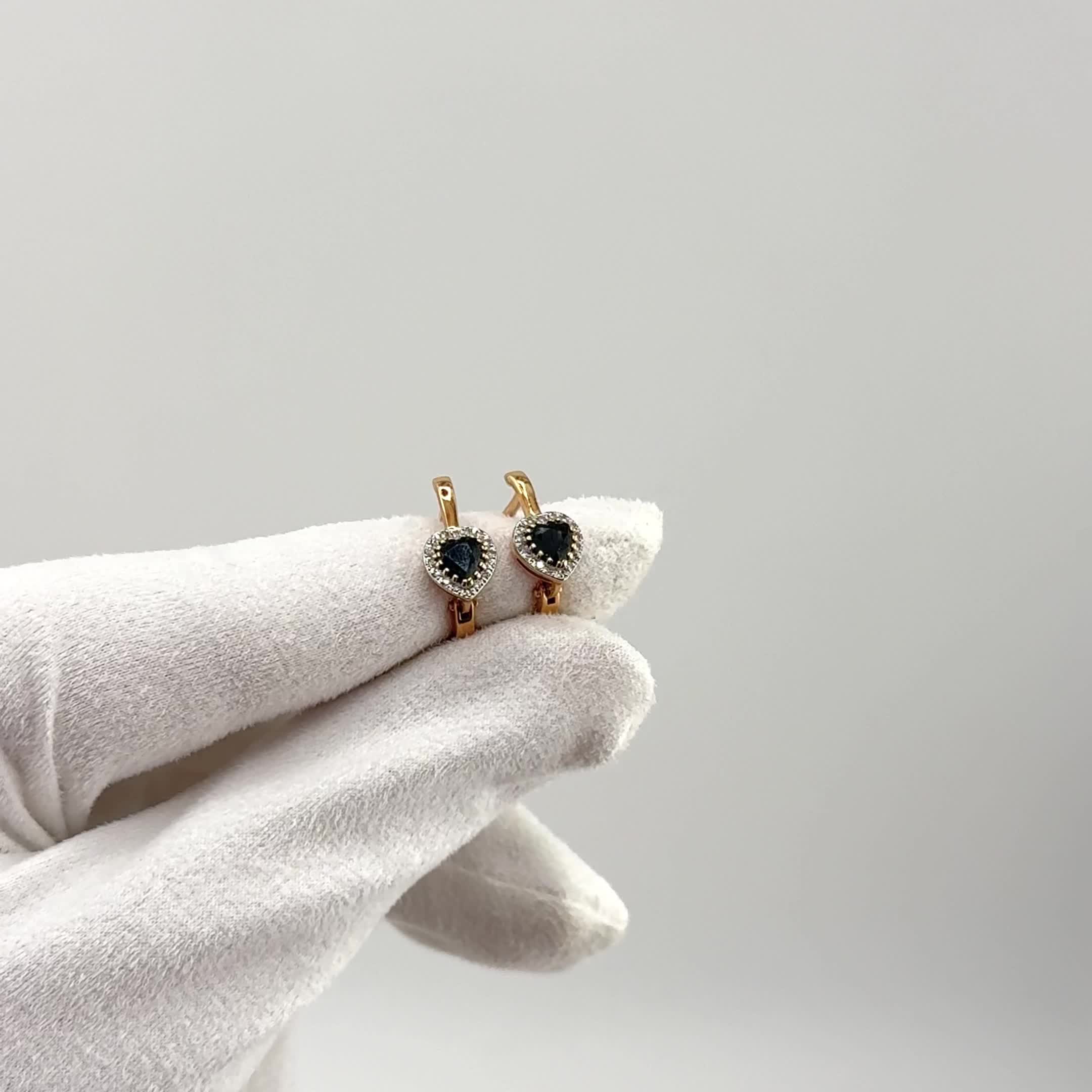 Серьги "Сердца" с сапфирами и бриллиантами из золота 585 пробы арт. 943286к.1