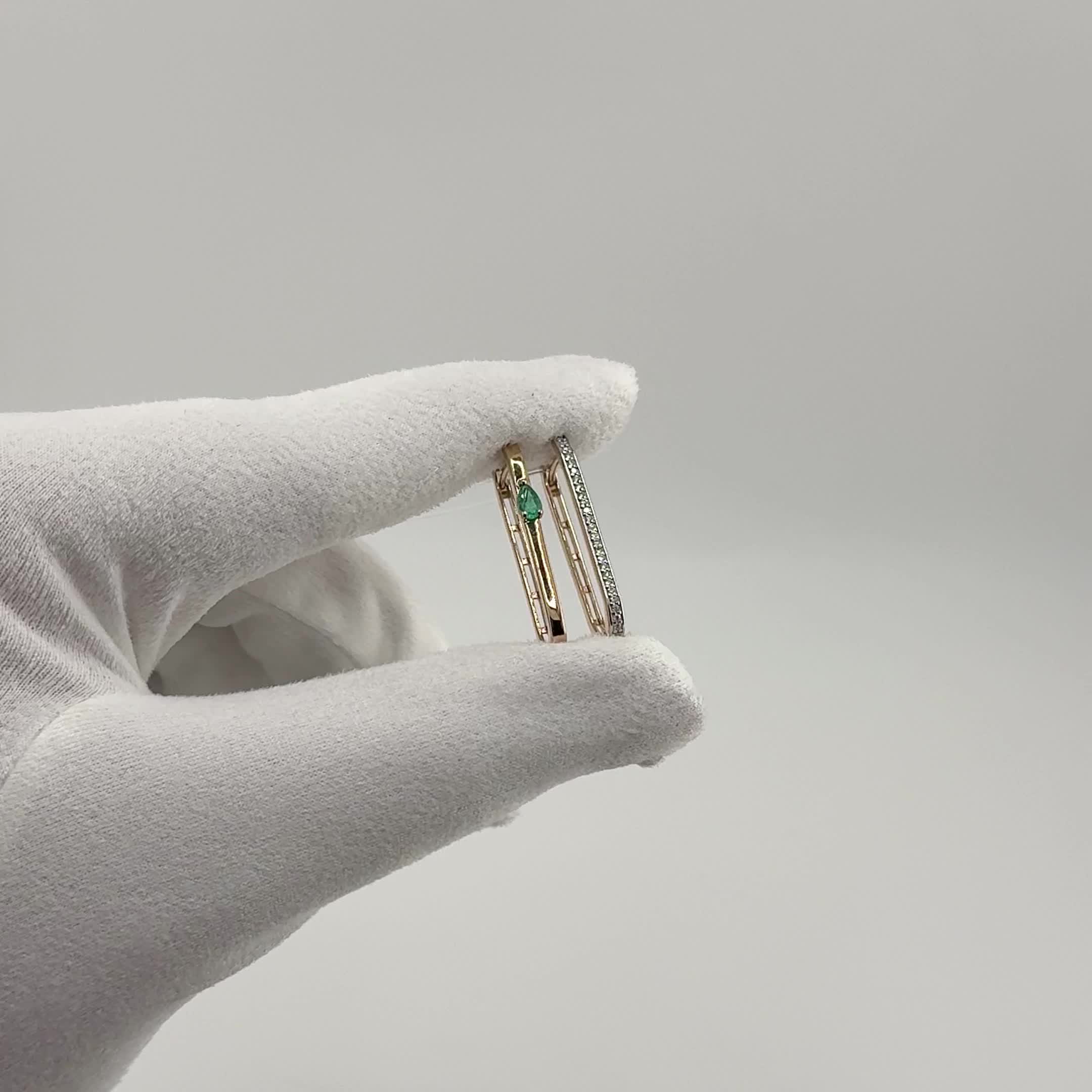 Серьги с изумрудом и бриллиантами из золота 585 пробы арт. 943338к.1