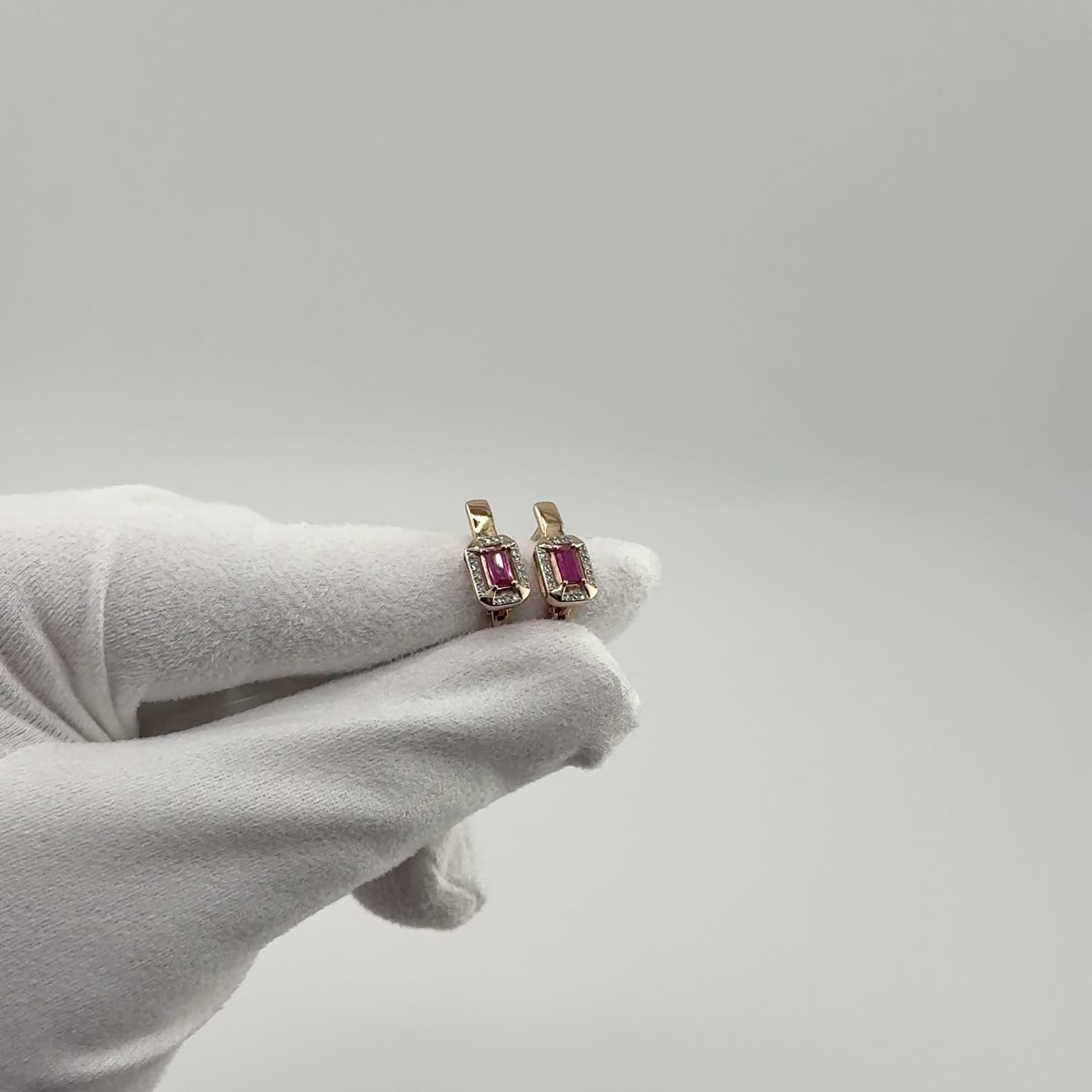 Серьги с рубинами и бриллиантами из золота 585 пробы арт. 943444.1