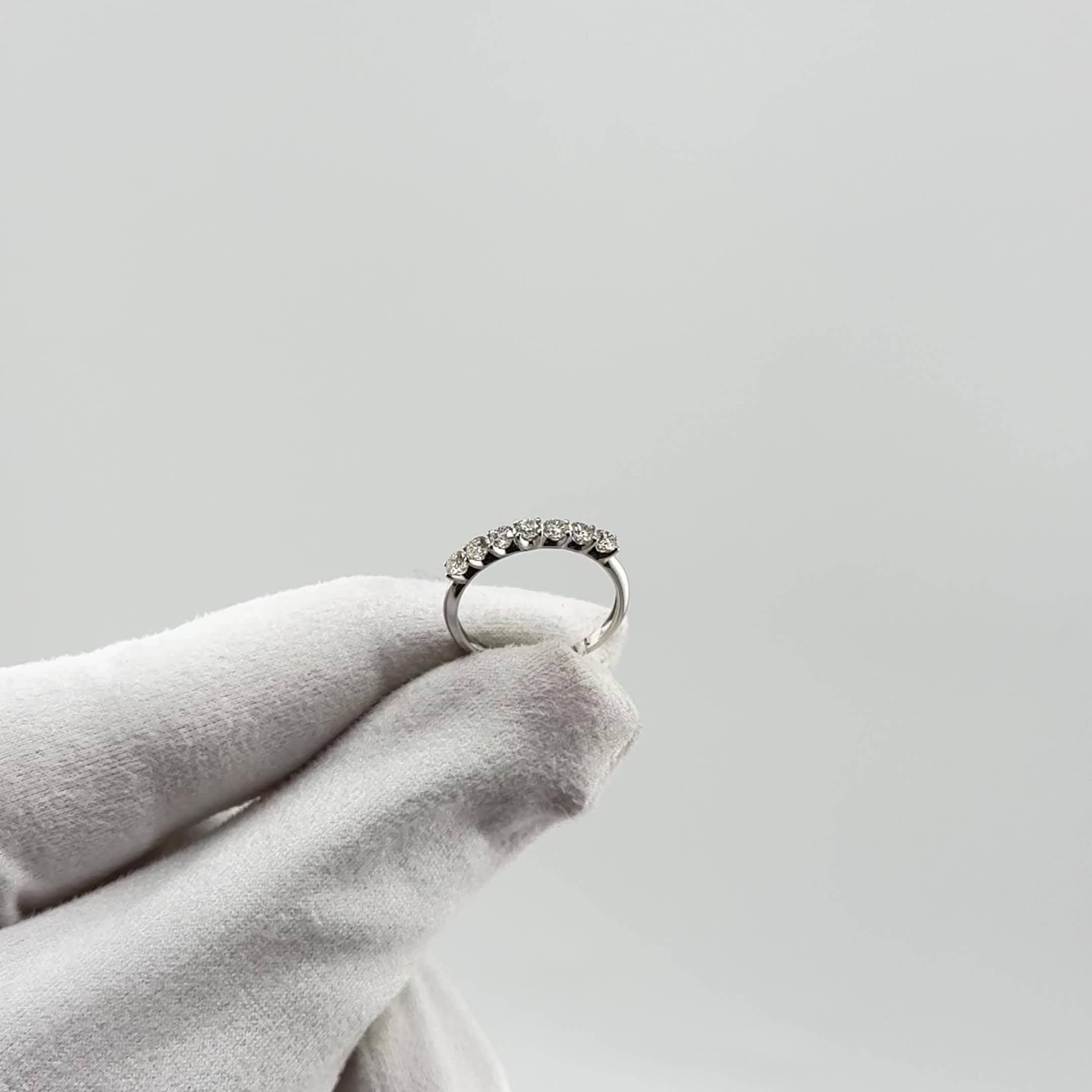 Кольцо с бриллиантами из белого золота 585 пробы арт. 964033.2