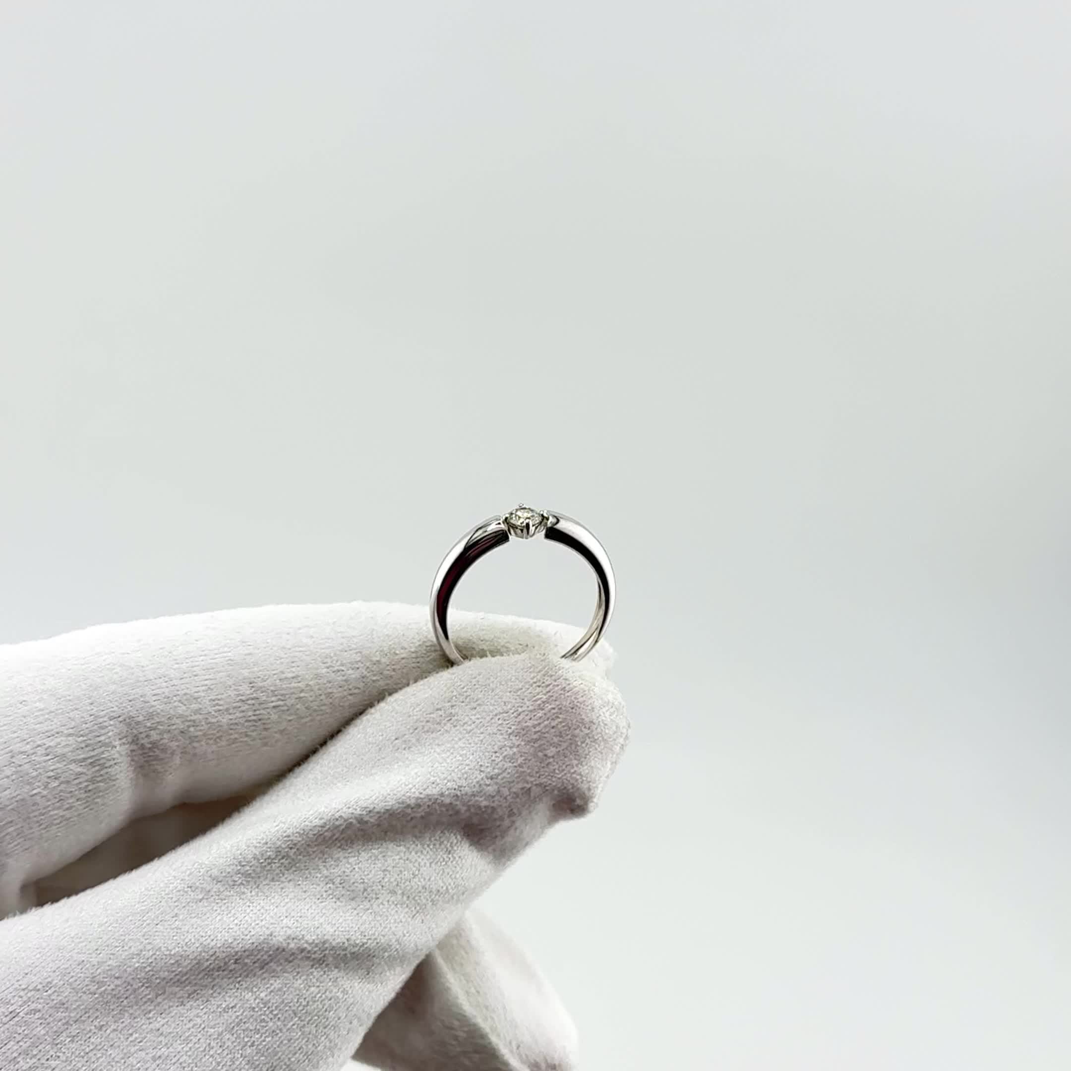 Кольцо с бриллиантом из белого золота 585 пробы арт. 964074.2