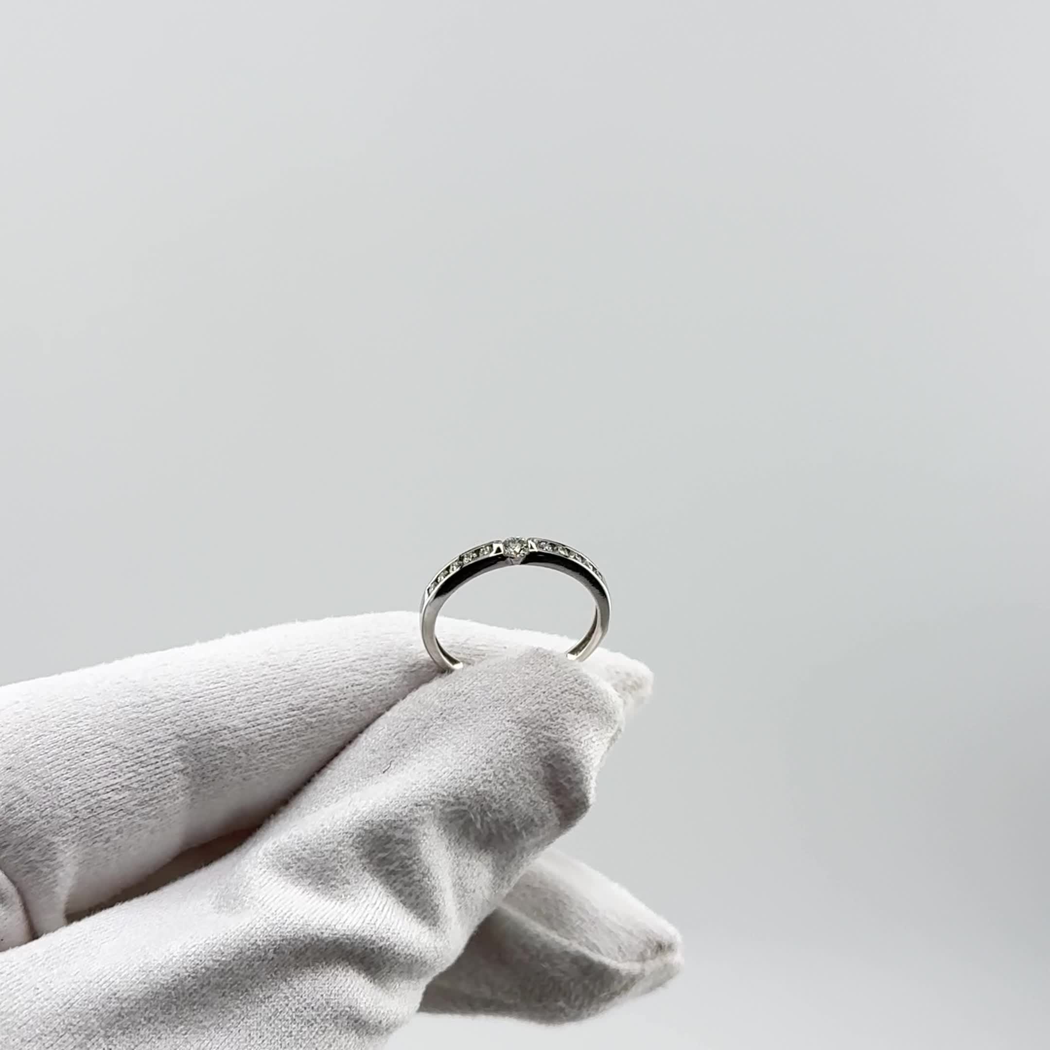 Кольцо с бриллиантами из белого золота 585 пробы арт. 964180.2