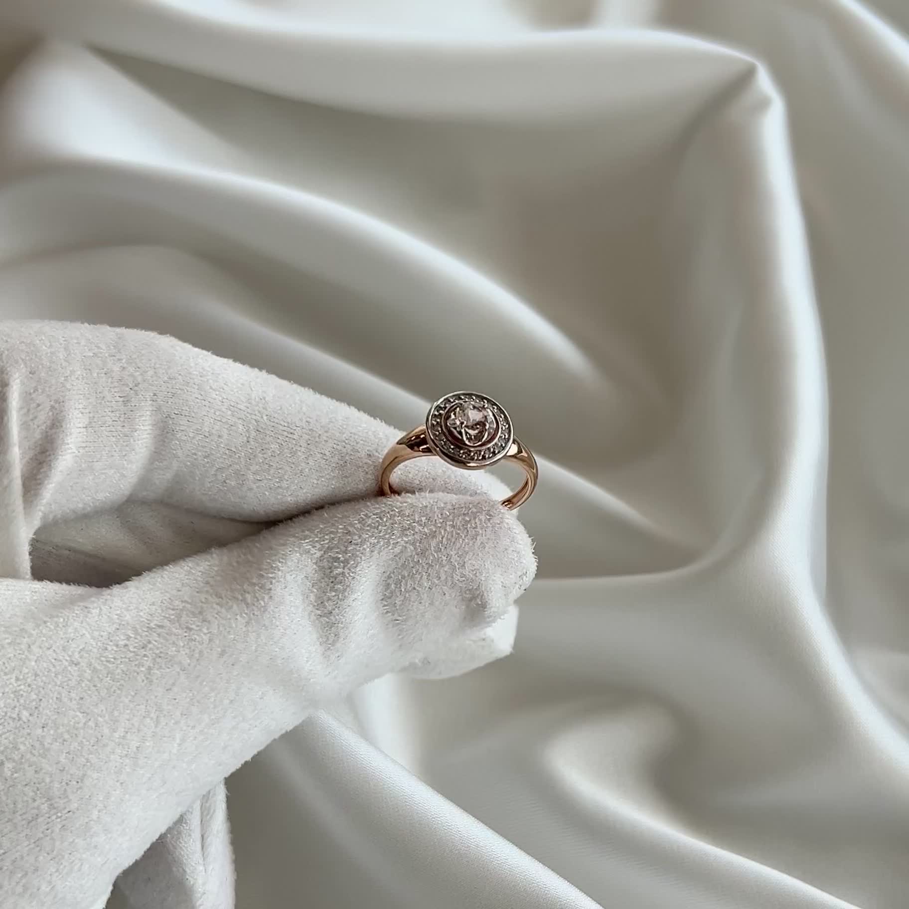 Кольцо с морганитом и бриллиантами из золота 585 пробы арт. 964249к.1