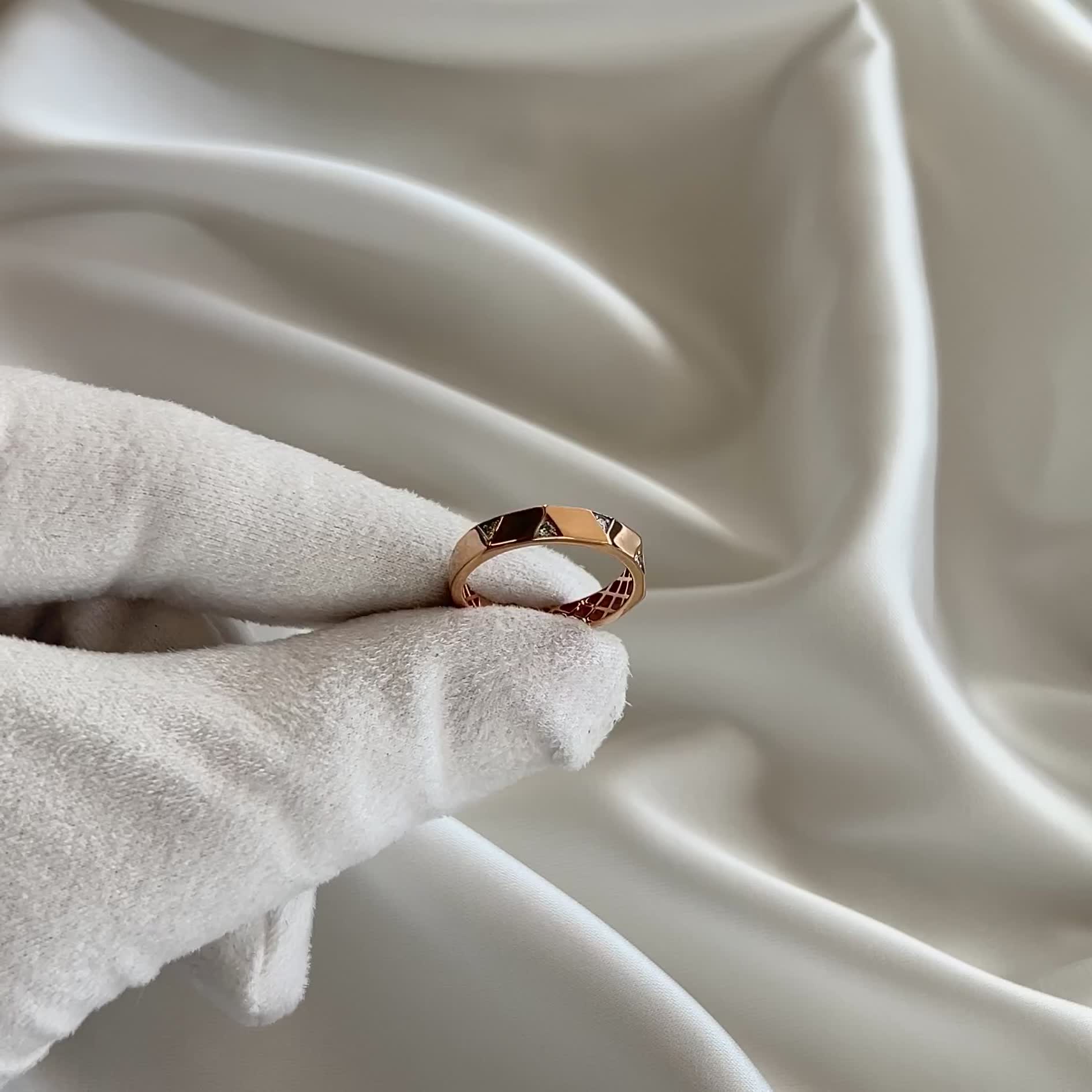 Кольцо с бриллиантами из золота 585 пробы арт. 964350к.1