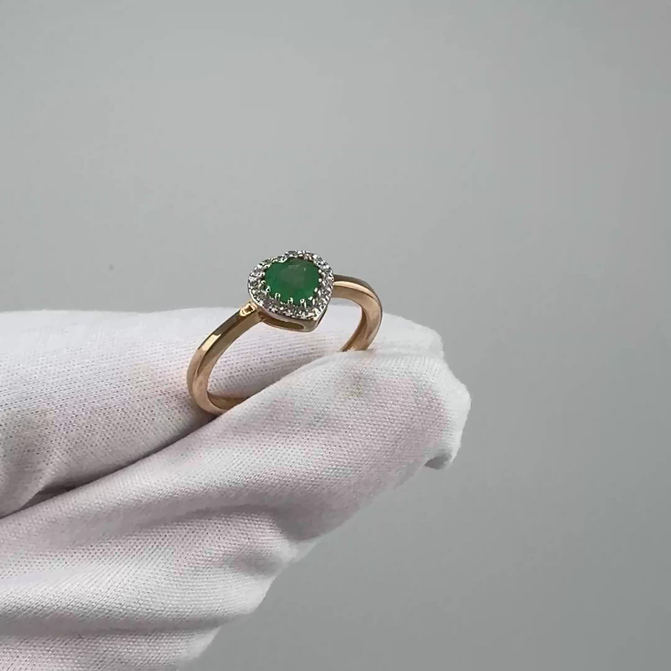 Кольцо "Сердце" с изумрудом и бриллиантами из золота 585 пробы арт. 964464к.1